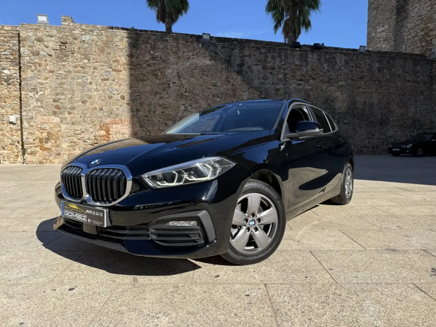 BMW 116 116dA Business Corporate Negro - 1