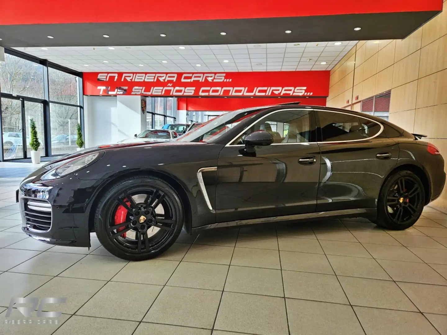 Porsche Panamera Turbo PDK Noir - 1