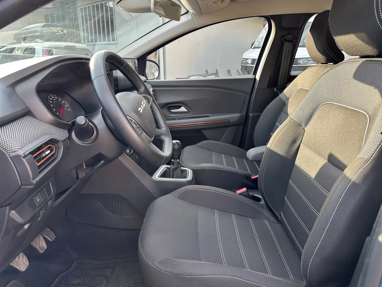 Dacia Sandero STEPWAY 1.0 TCE COMFORT SL DACIAPLUS ECO-G 100CV, миниатюра 11