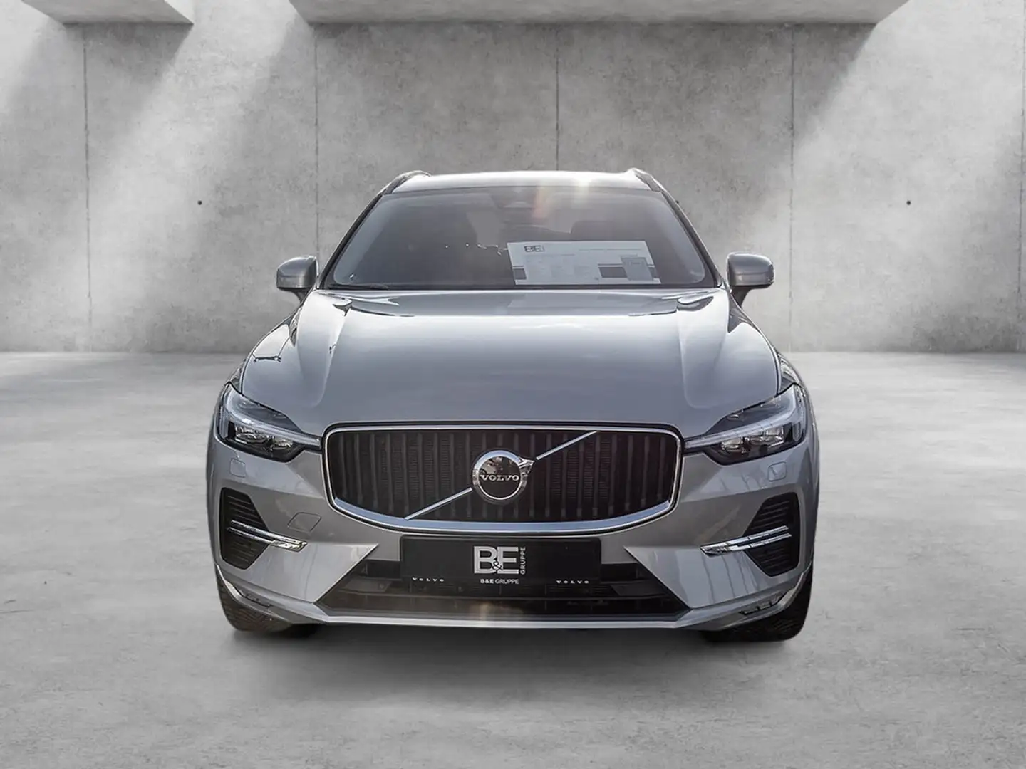 Volvo XC60 2.0 Core 2WD KAMERA FACEL. STANDHZ LED Silber - 2