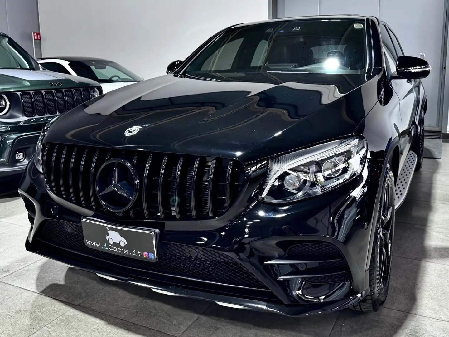 Mercedes-Benz GLC 250 d 204CV 4Matic Coupe Premium AMG Zwart - 1