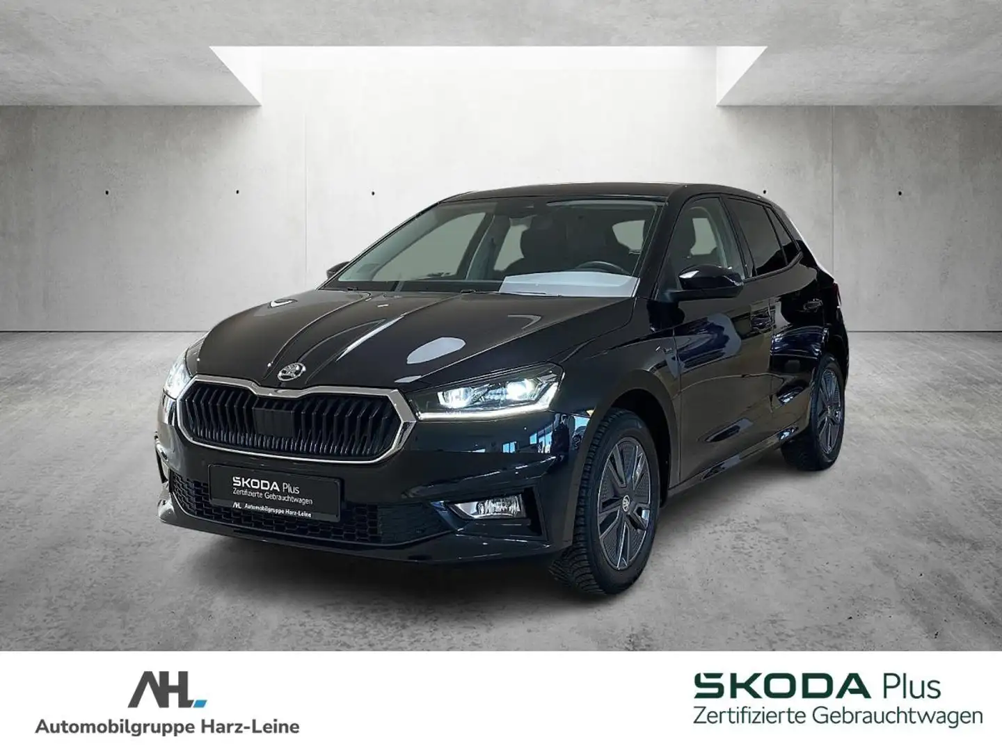 Skoda Fabia 1.0 TSI Selection DSG RFK PDC LED DAB Schwarz - 1