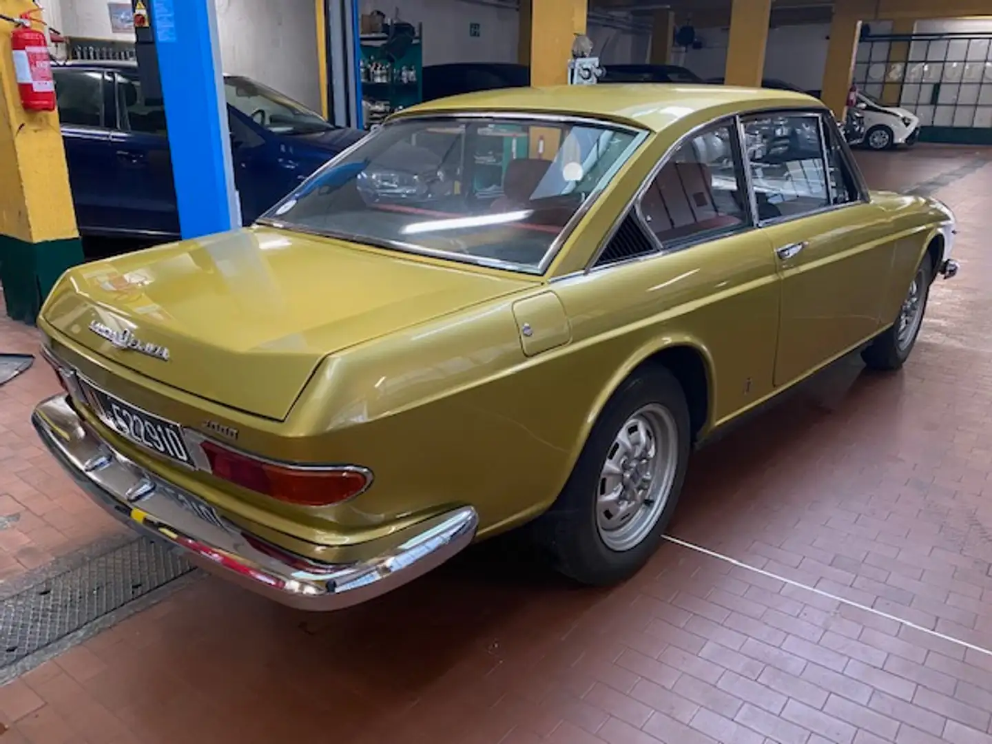 Lancia Flavia COUPE 2000 CARBURATORI Arany - 2