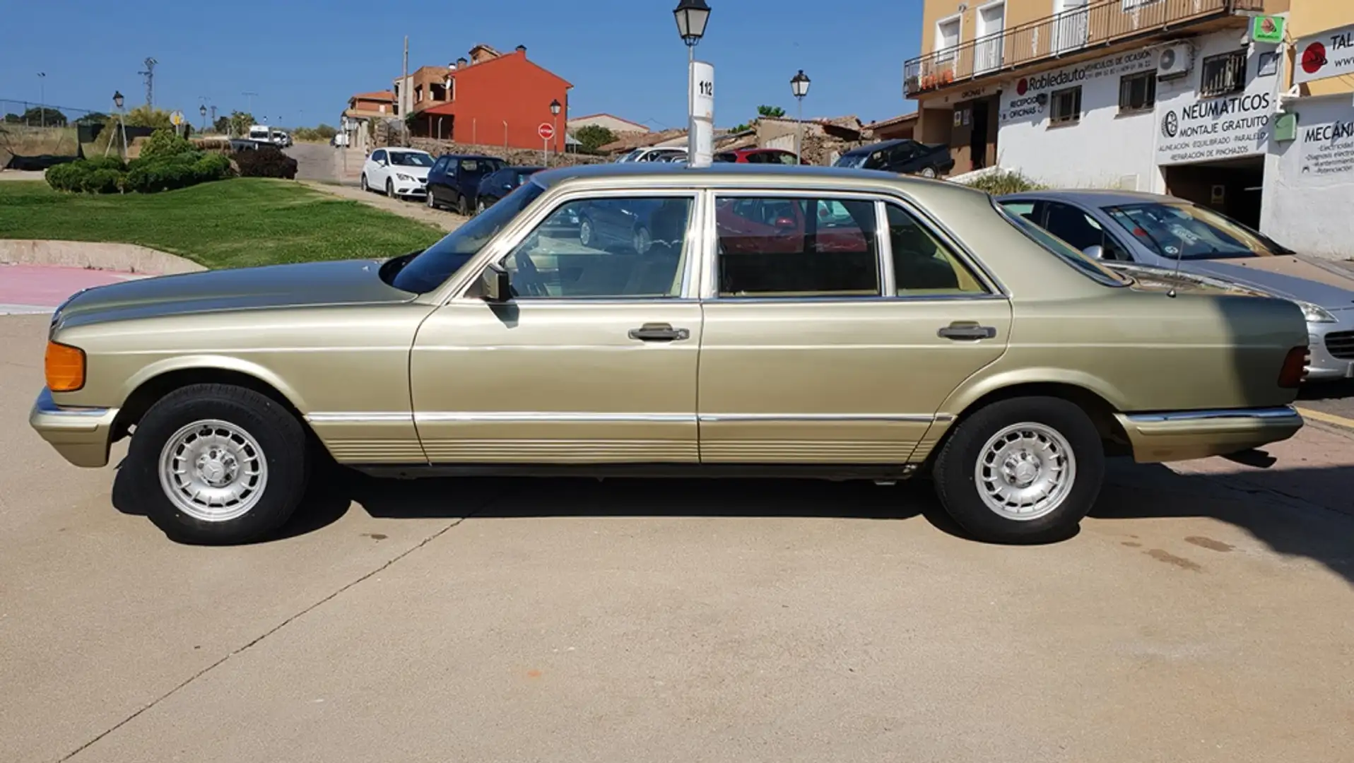 Mercedes-Benz MERCEDES-BENZ Clase S (W126) Berlina  Automático Verde - 2