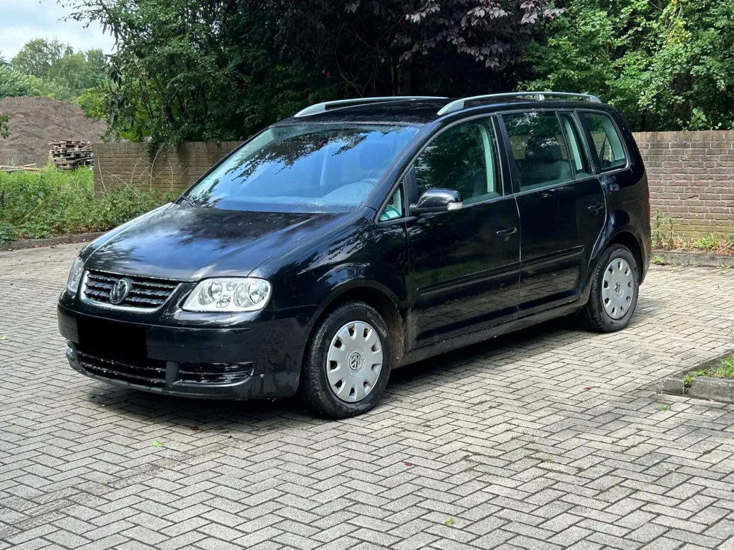 Volkswagen Touran 2.0 *7 Sitzer* Nero - 1