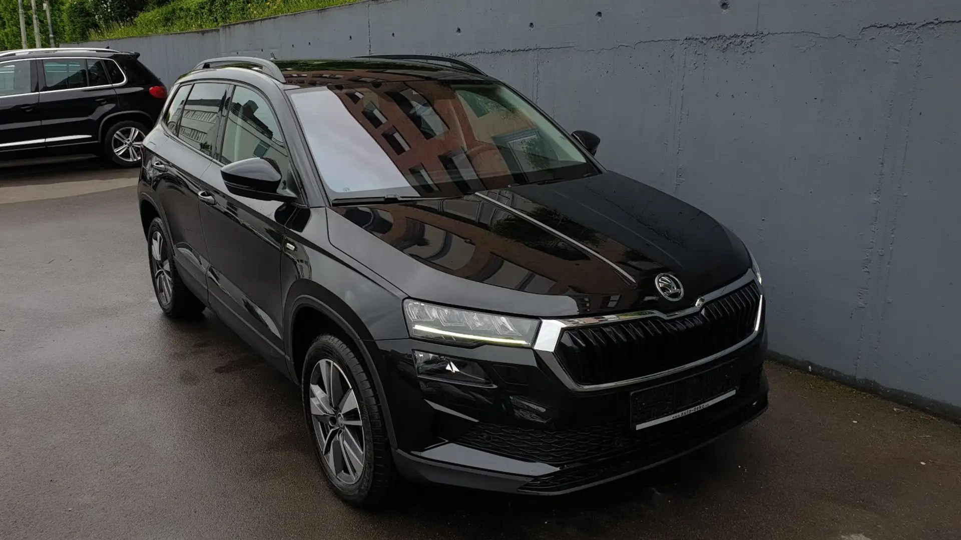 Skoda Karoq 1.5l TSI DSG Virtual/ACC/Kamera/Keyless Schwarz - 2