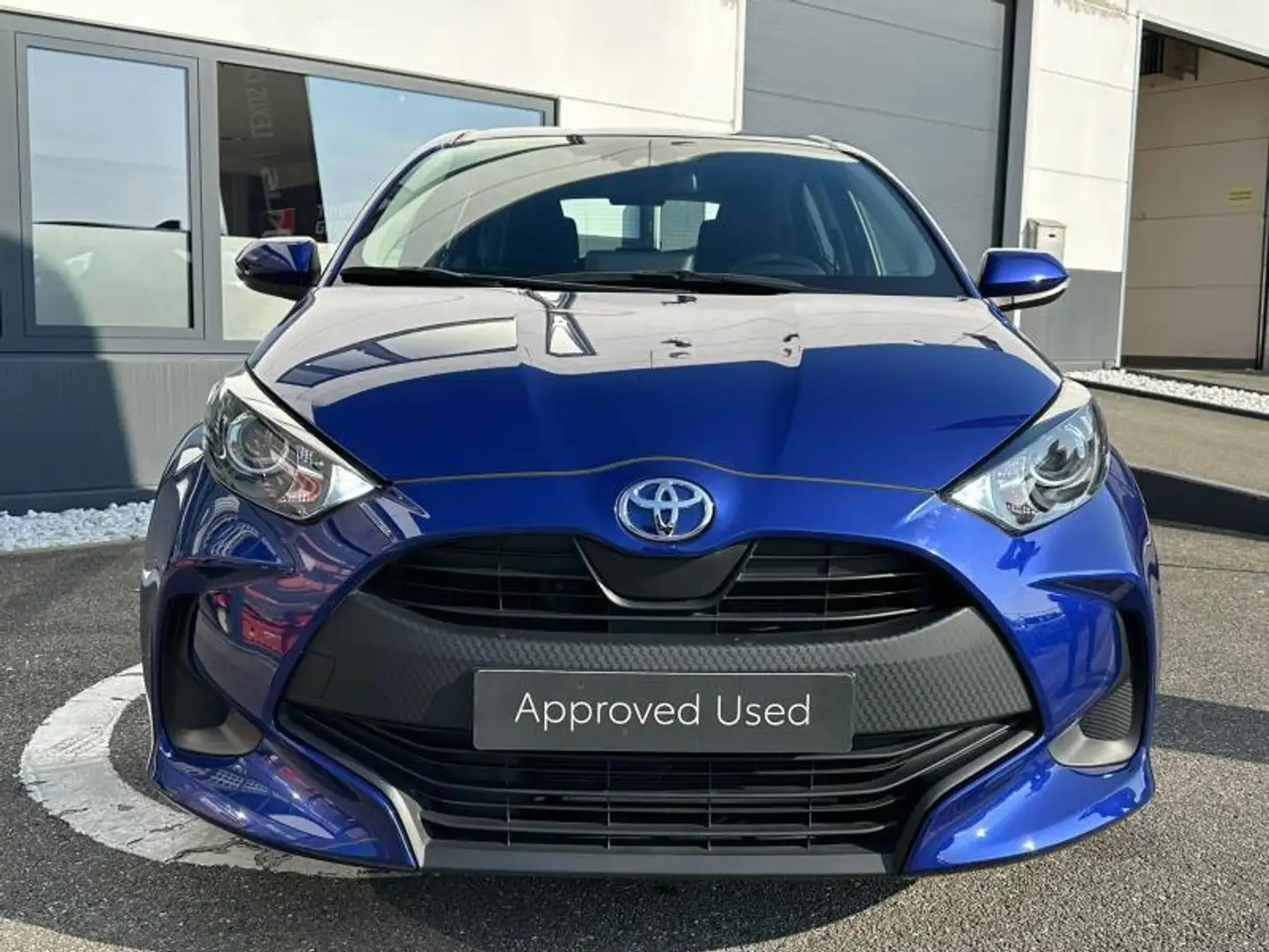 Toyota Yaris Dynamic Blauw - 2