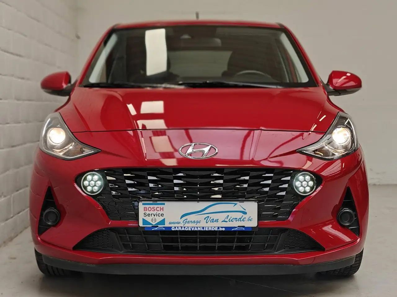 Hyundai i10 1.0 Edition 30 Apple Carplay Stuurvw en zetelvwarming Lane Assist, миниатюра 2