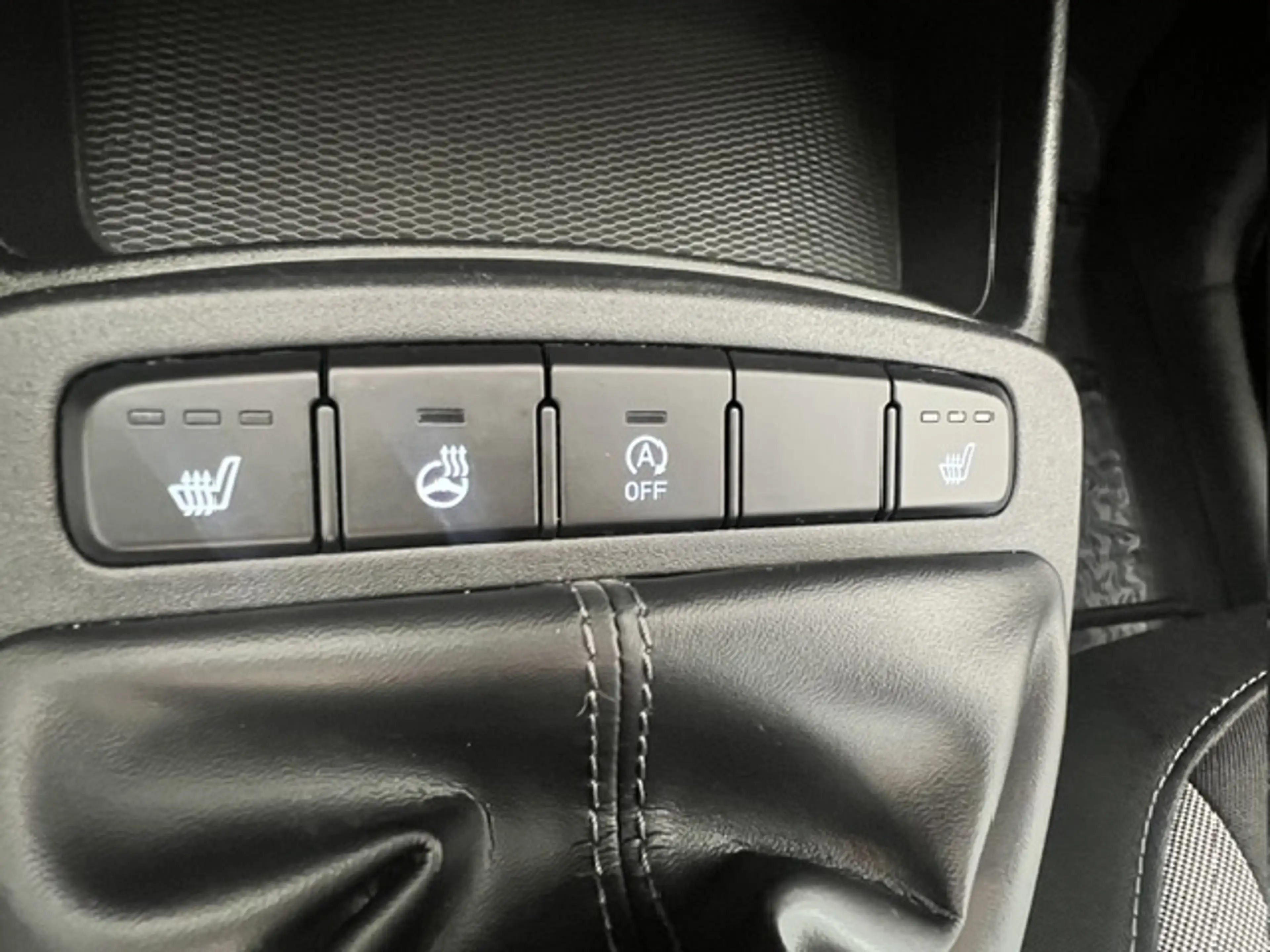 Hyundai i10 1.0 Edition 30 - Apple Carplay - Stuurvw en zetelvwarming - Lane Assist — photo 10