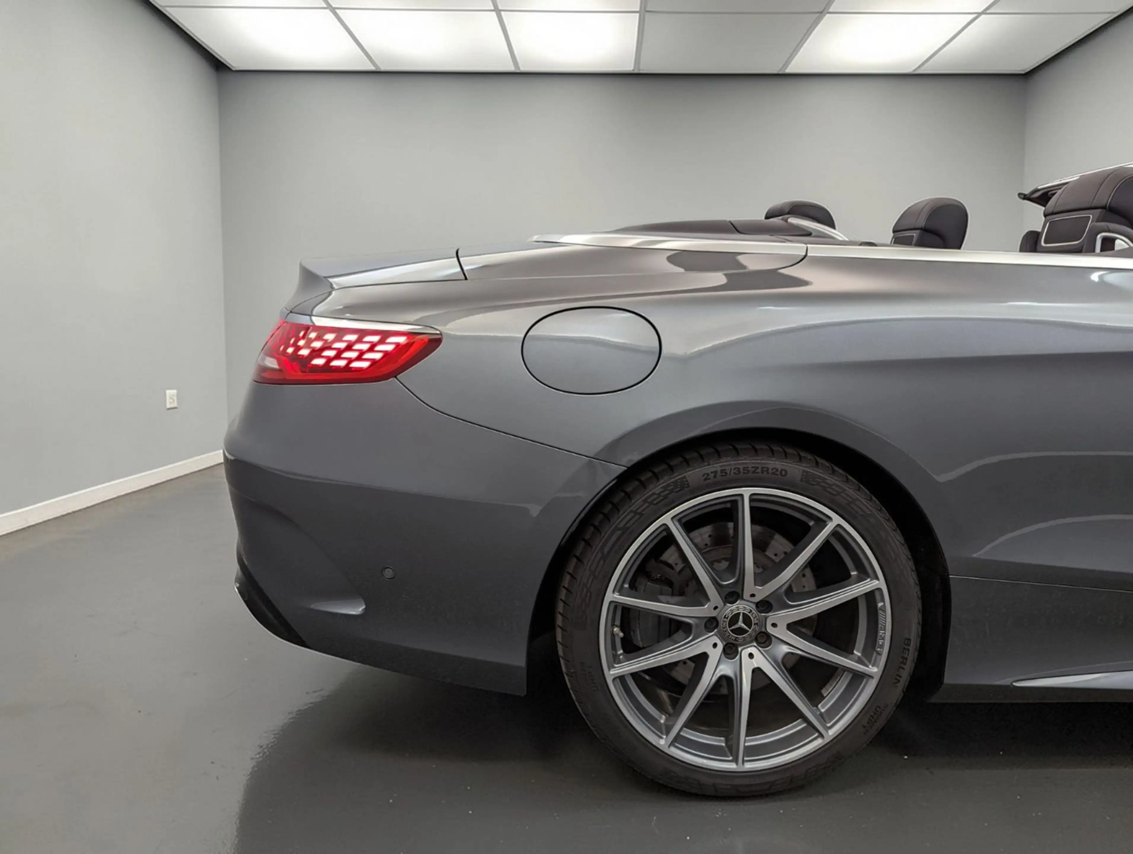 Mercedes-Benz S 560 Cabrio AMG*SWAROVSKI*TV*NIGHTVI*AIRS*BURM — photo 11