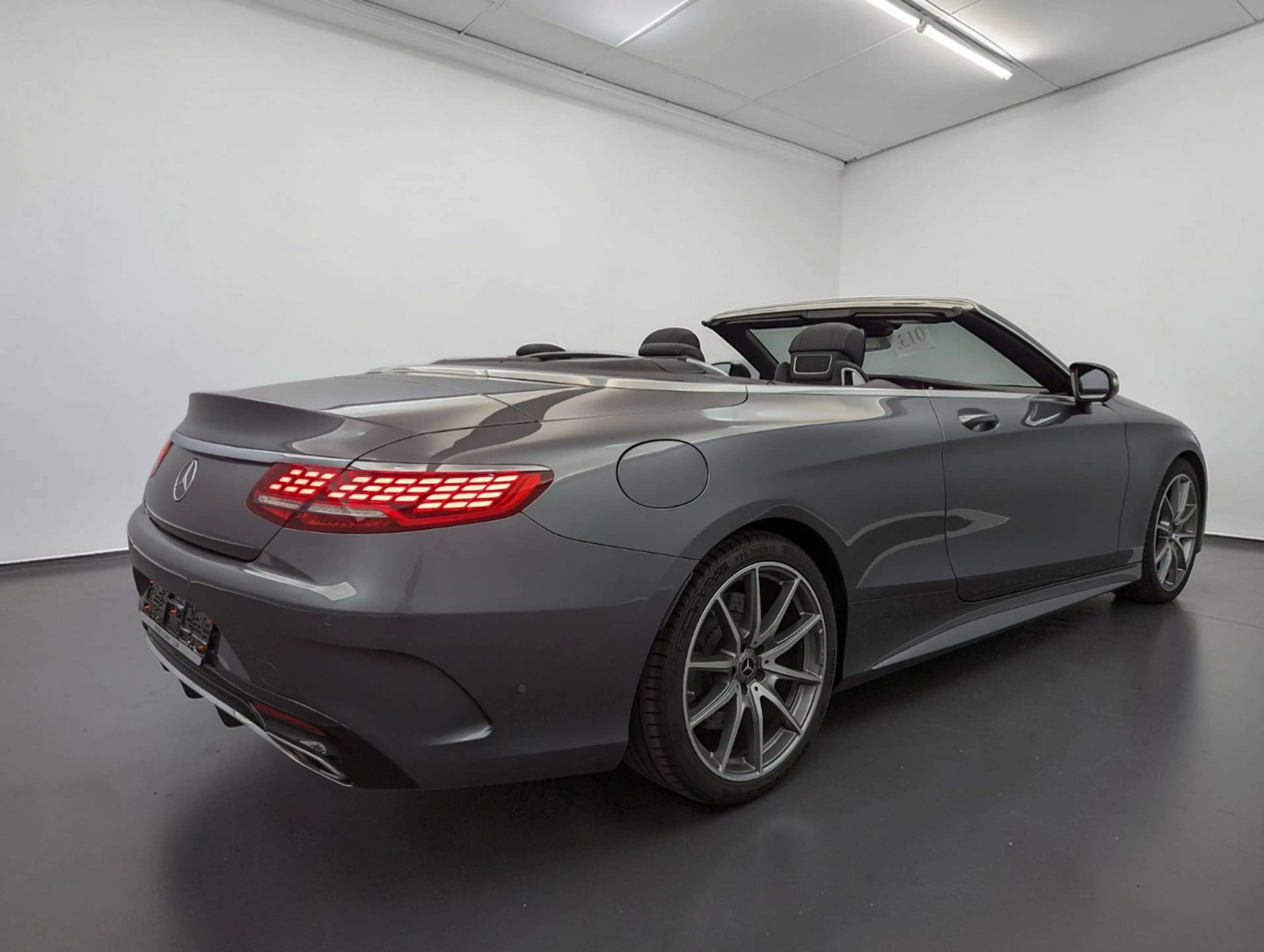 Mercedes-Benz S 560 Cabrio AMG*SWAROVSKI*TV*NIGHTVI*AIRS*BURM — photo 10