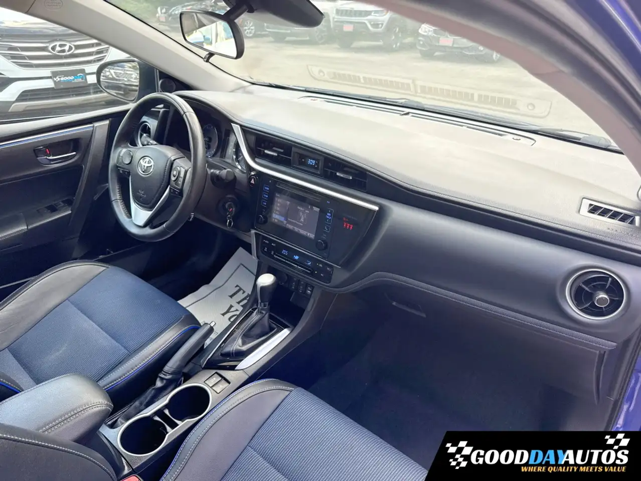 Toyota Corolla fotografie Toyota Corolla