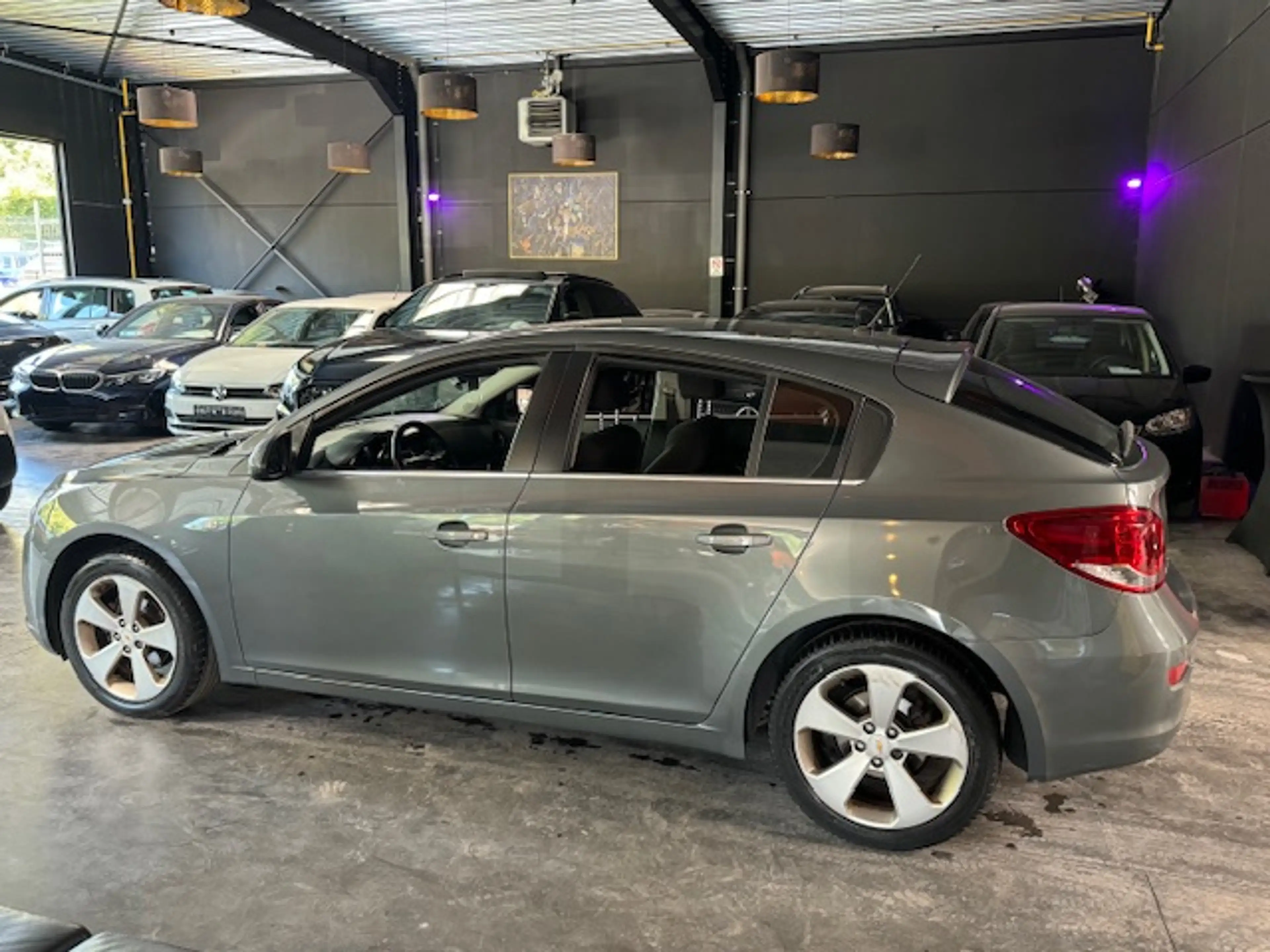 Chevrolet Cruze 1.8i - AUTOMATIQUE - A/C - RADIO CD/USB/AUX — photo 6