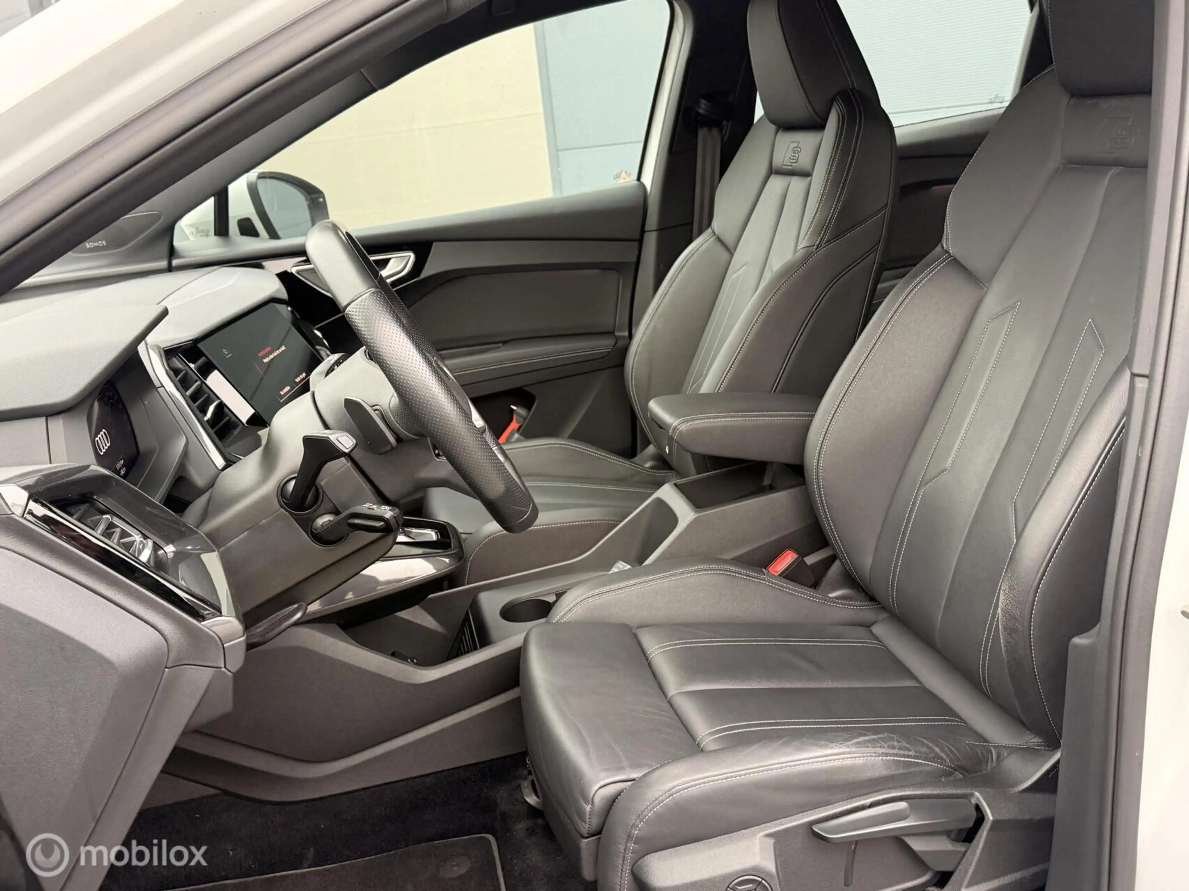 Audi Q4 e-tron 40 Launch edition S Competition 77 kWh | SOH 90% | — photo 16