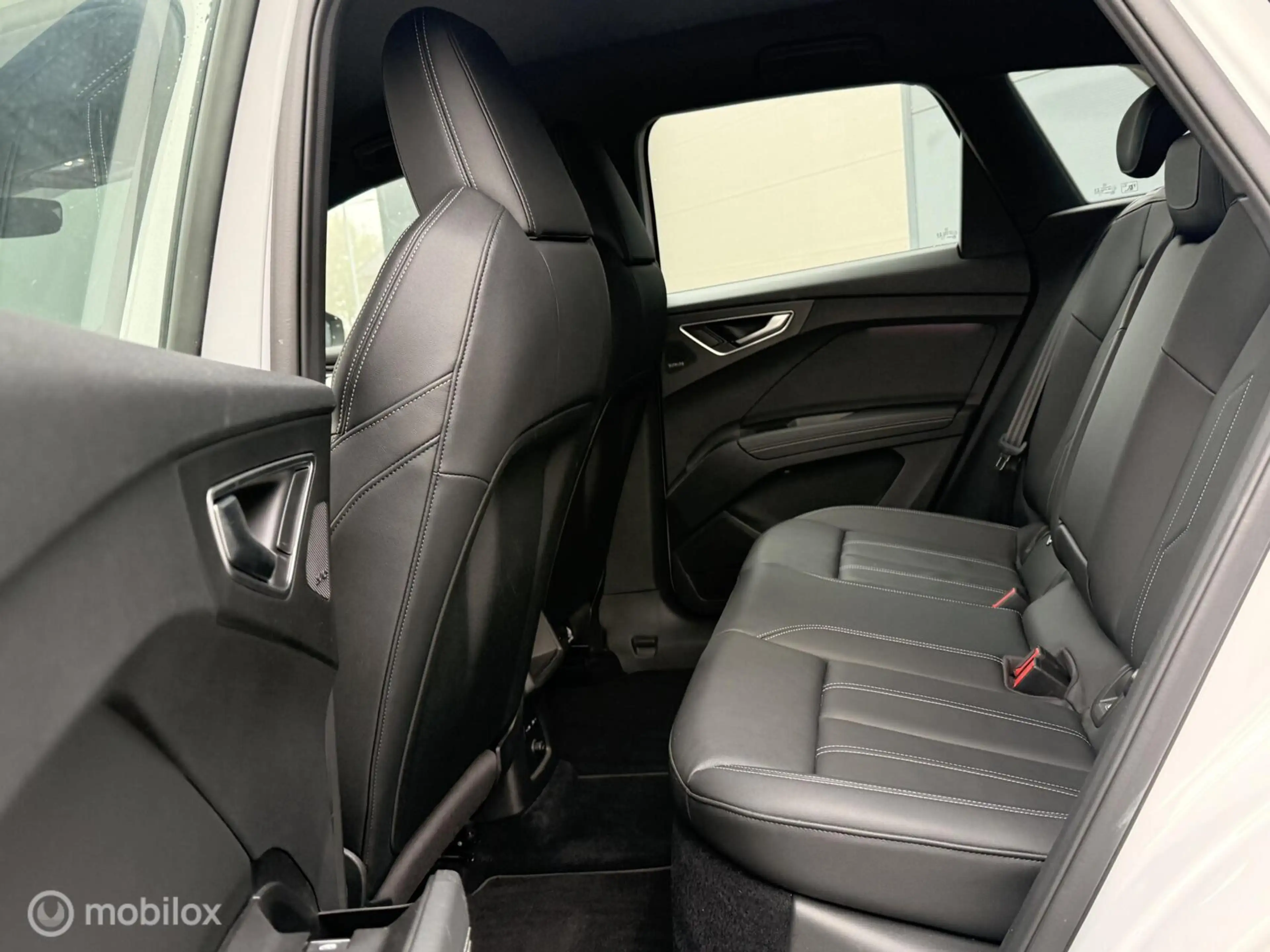 Audi Q4 e-tron 40 Launch edition S Competition 77 kWh | SOH 90% | — photo 18