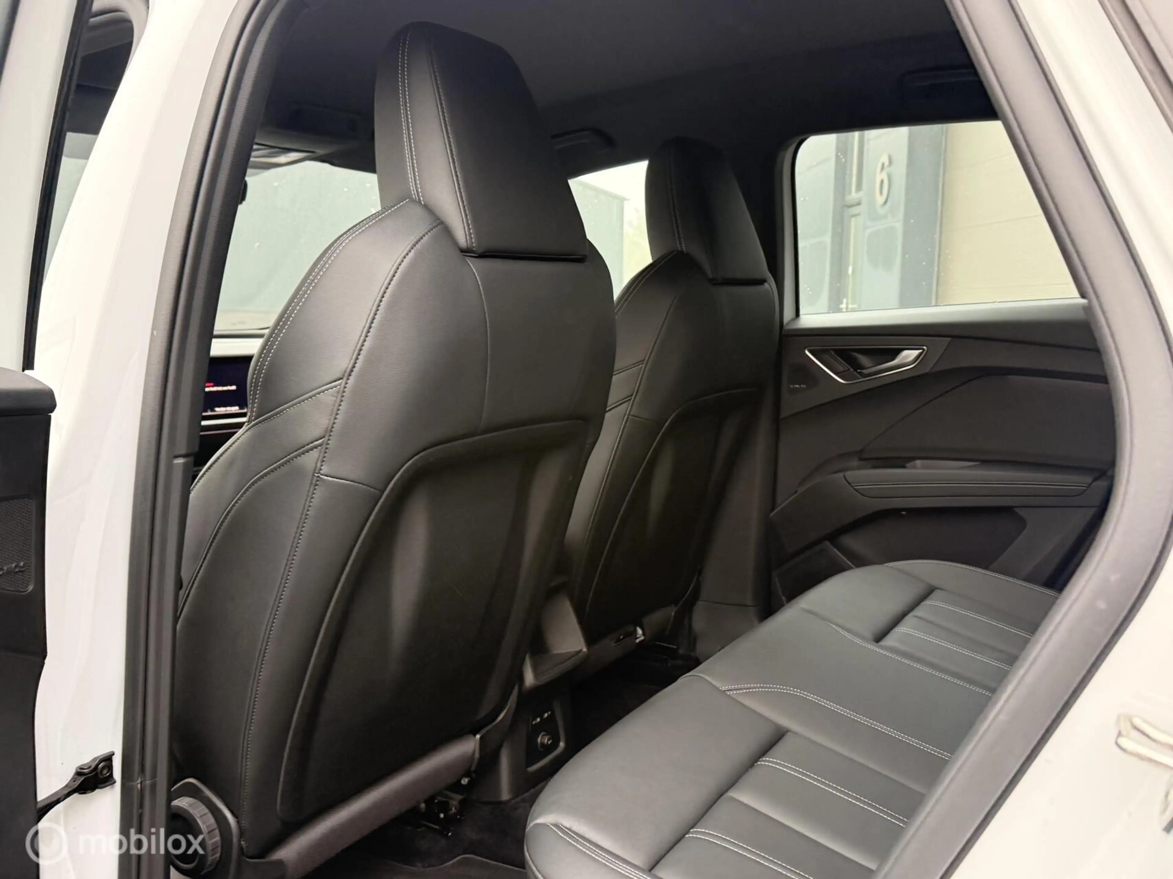 Audi Q4 e-tron 40 Launch edition S Competition 77 kWh | SOH 90% | — photo 20