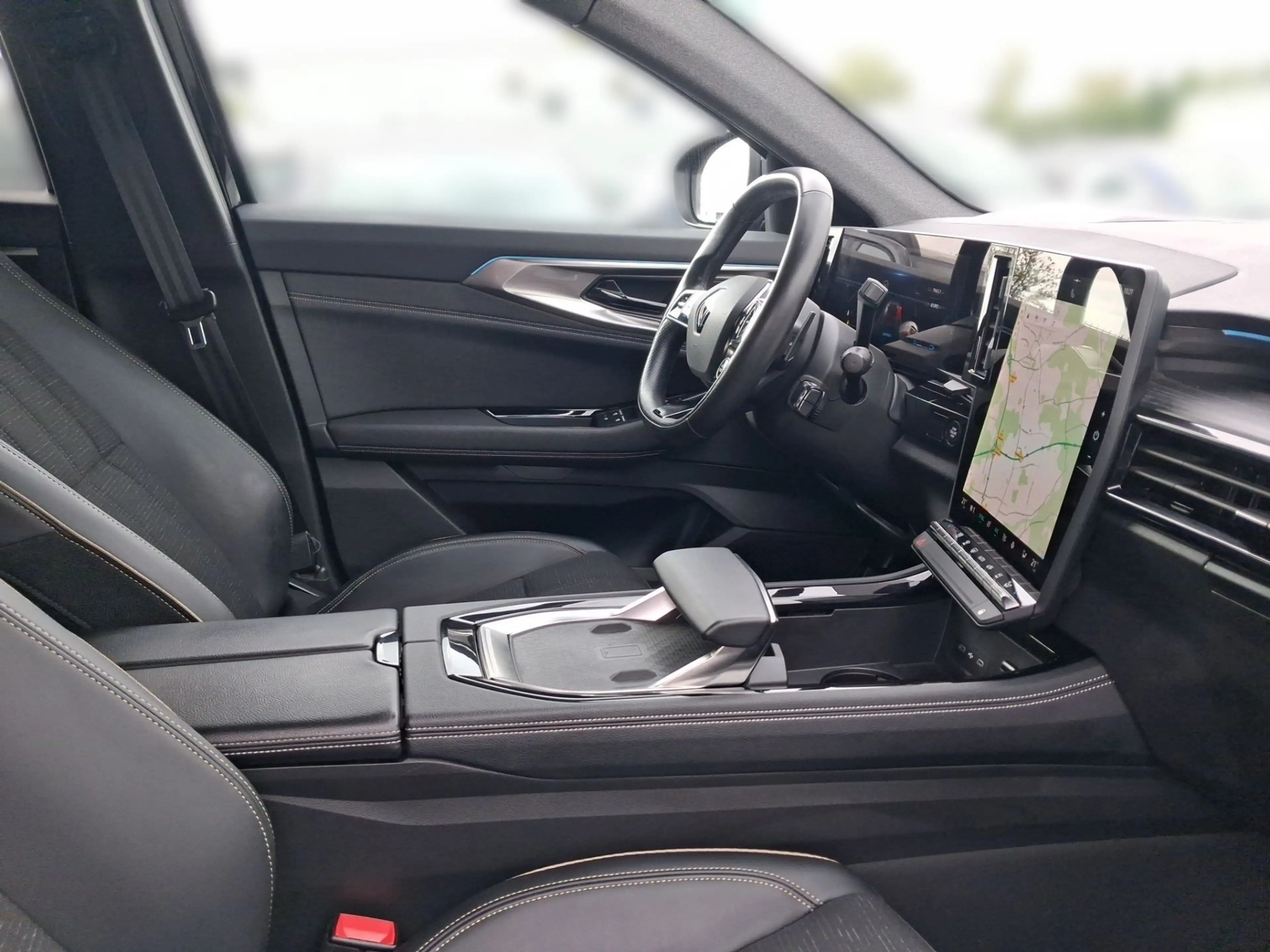 Renault Austral Iconic E-Tech Full Hybrid 200 *360°-KAMERA*NAVI*SHZ*KLIMA*LED* — photo 13