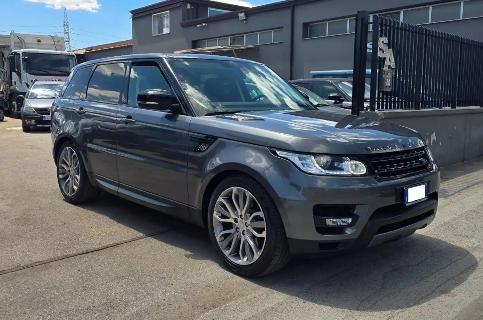 Land Rover Range Rover Sport 3.0 TDV6 HSE Dynamic Gris - 2