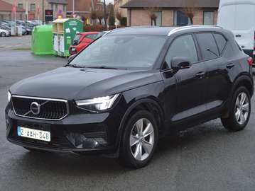 XC40 T2 Momentum Pro