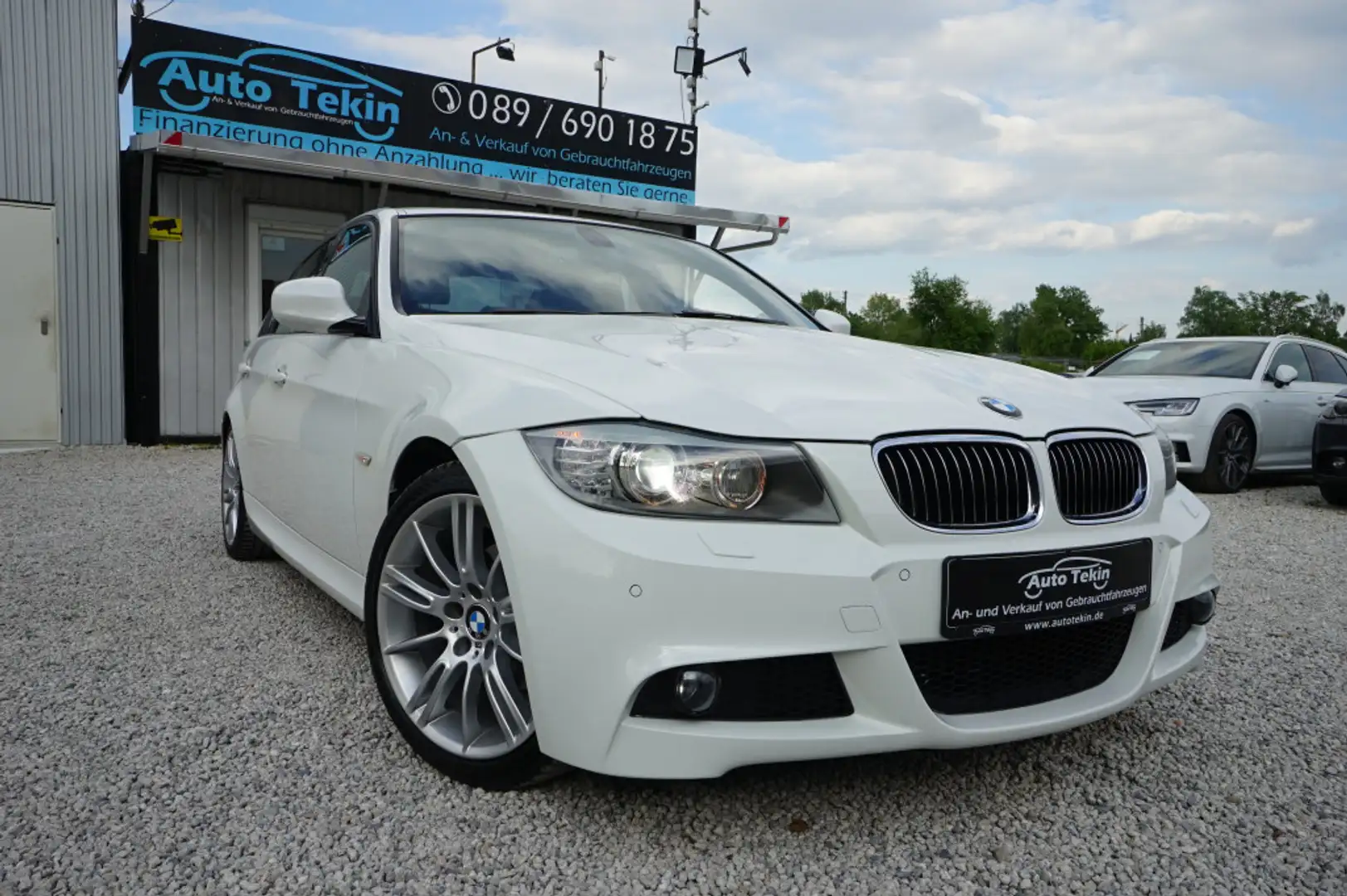 BMW 320 M Sport |Keyless| |Leder| |GlasSchiebed.| Weiß - 1