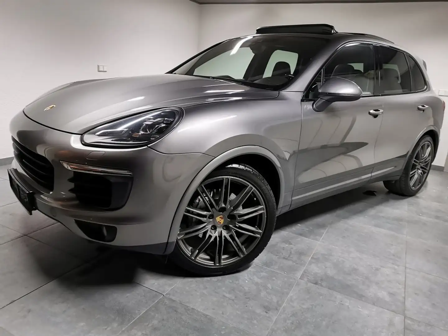 Porsche Cayenne S,V8 TDI,Facelift,Turbo S Sportpaket,Ahv,Panorama Grau - 1