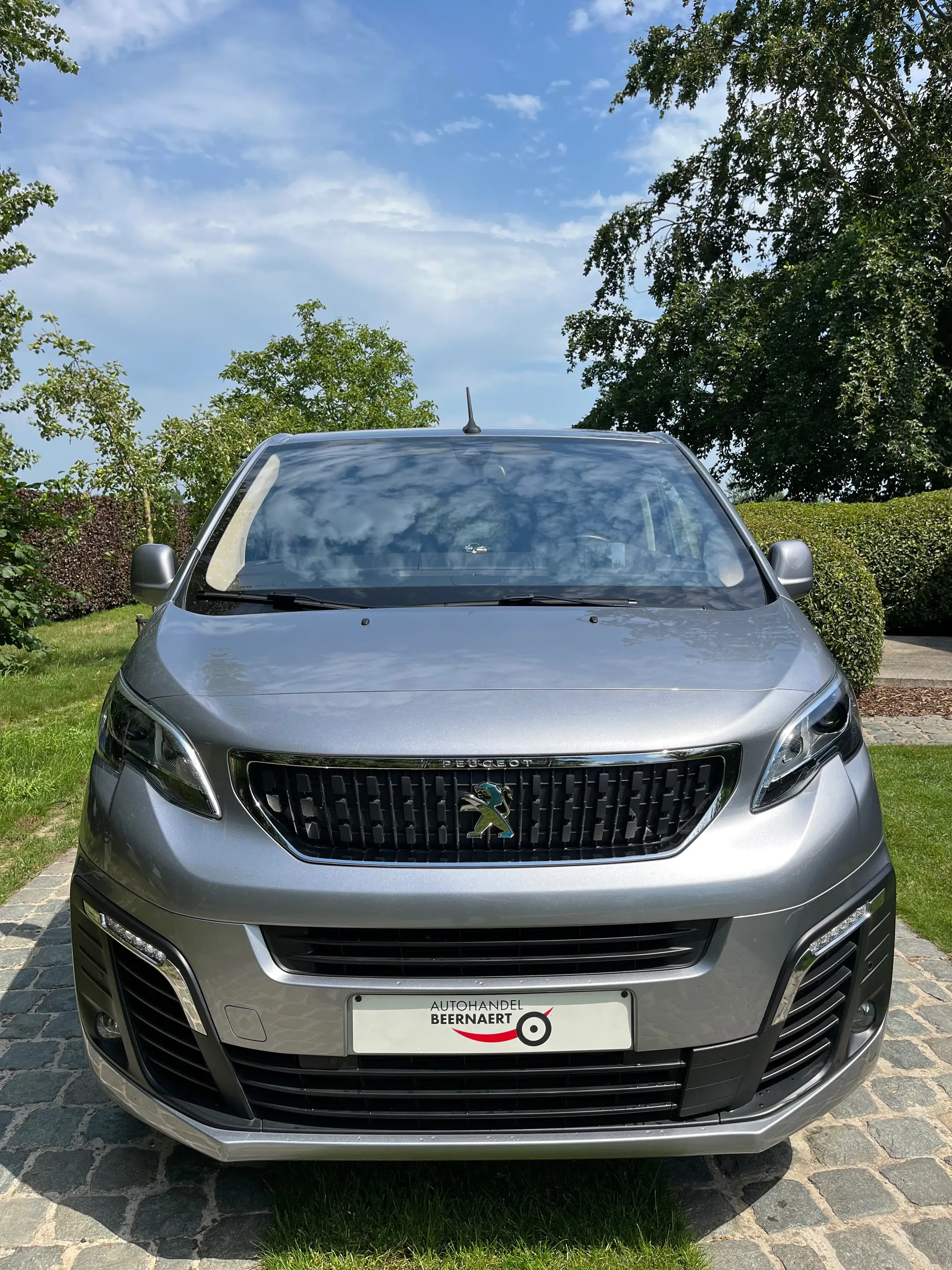 Peugeot e-Traveller VIP minivan L2/6pl/28900km/Camera/Carplay/Clima/Cruise... — photo 3