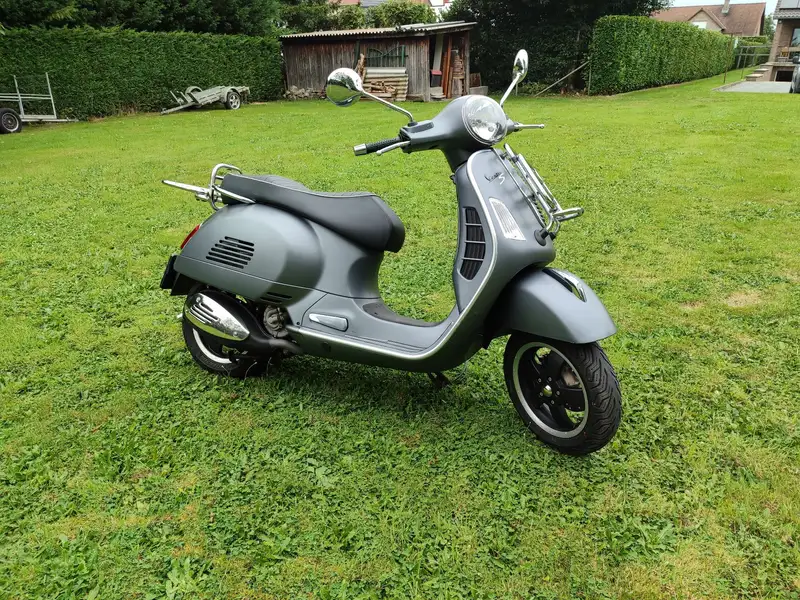 Vespa GTS 300 - foto 4