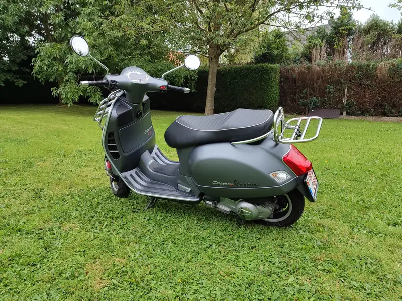 Vespa GTS 300 - foto 3