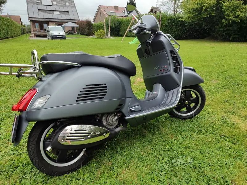 Vespa GTS 300 - foto 2