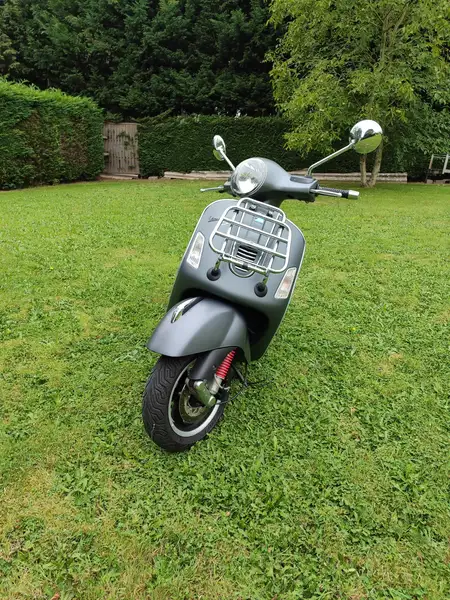 Vespa GTS 300 - foto 6