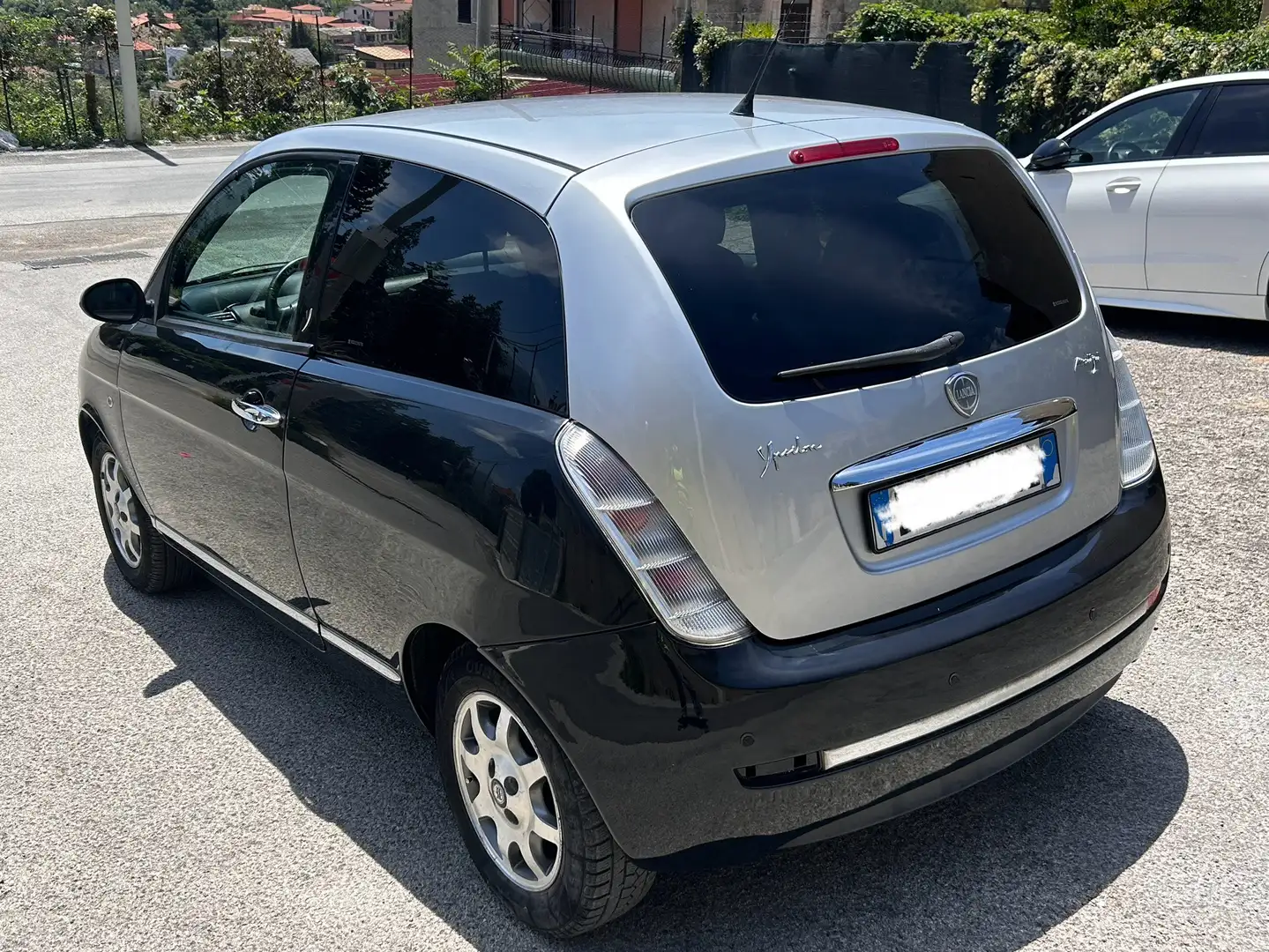 Lancia Ypsilon 1.3 mjt Argento 100 dfn - 2