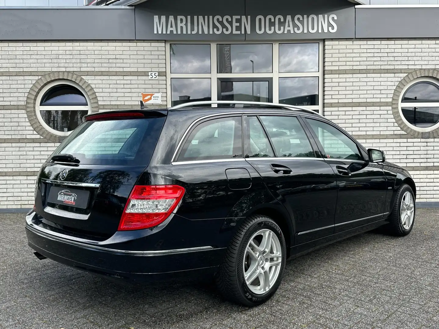Mercedes-Benz C 180 Estate K BlueEFFICIENCY Avantgarde |Pano,Stoelvw,P Nero - 2