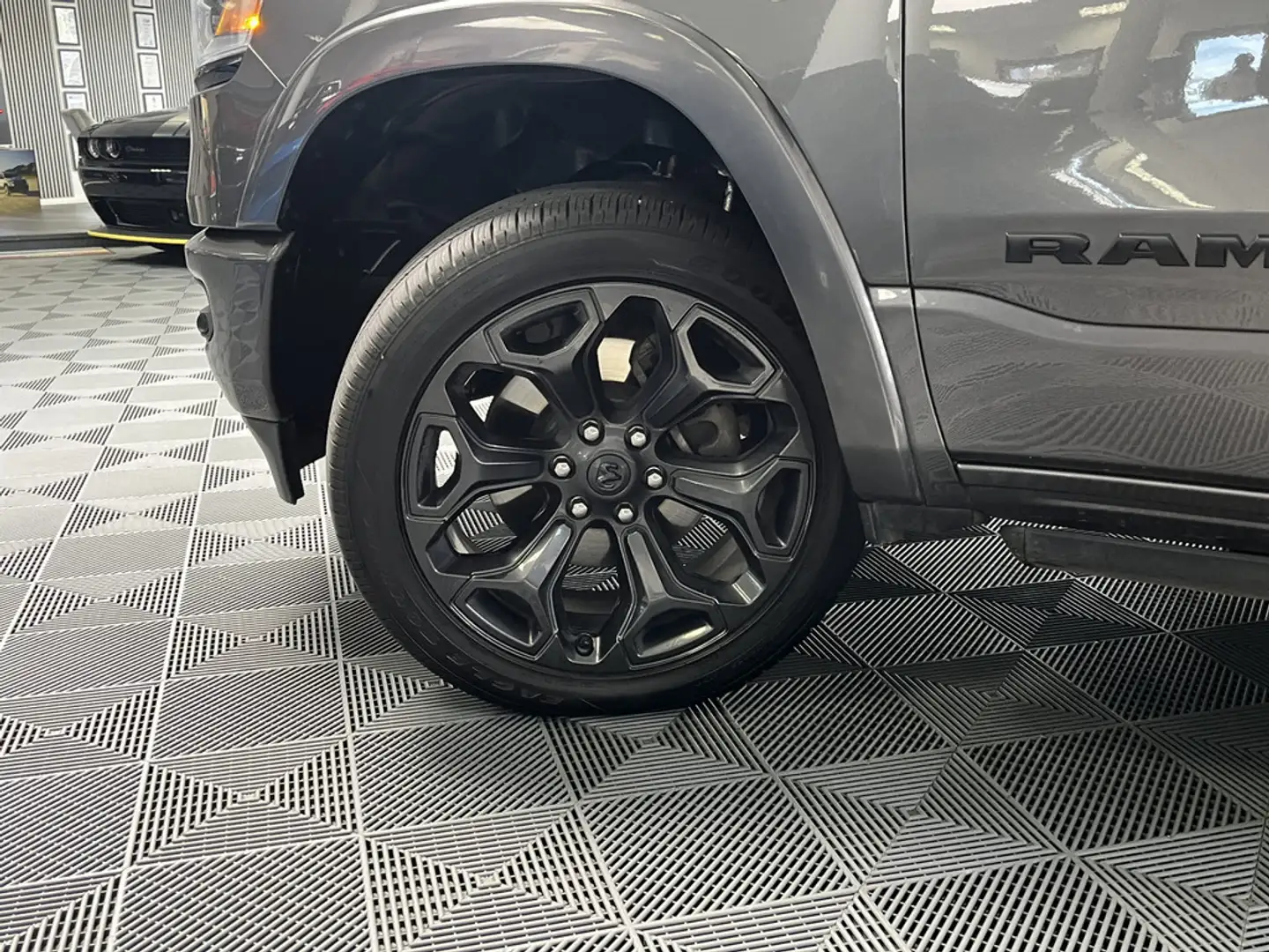 Dodge RAM Limited 5.7L Pano, LPG, NAP, ALP Grau - 2
