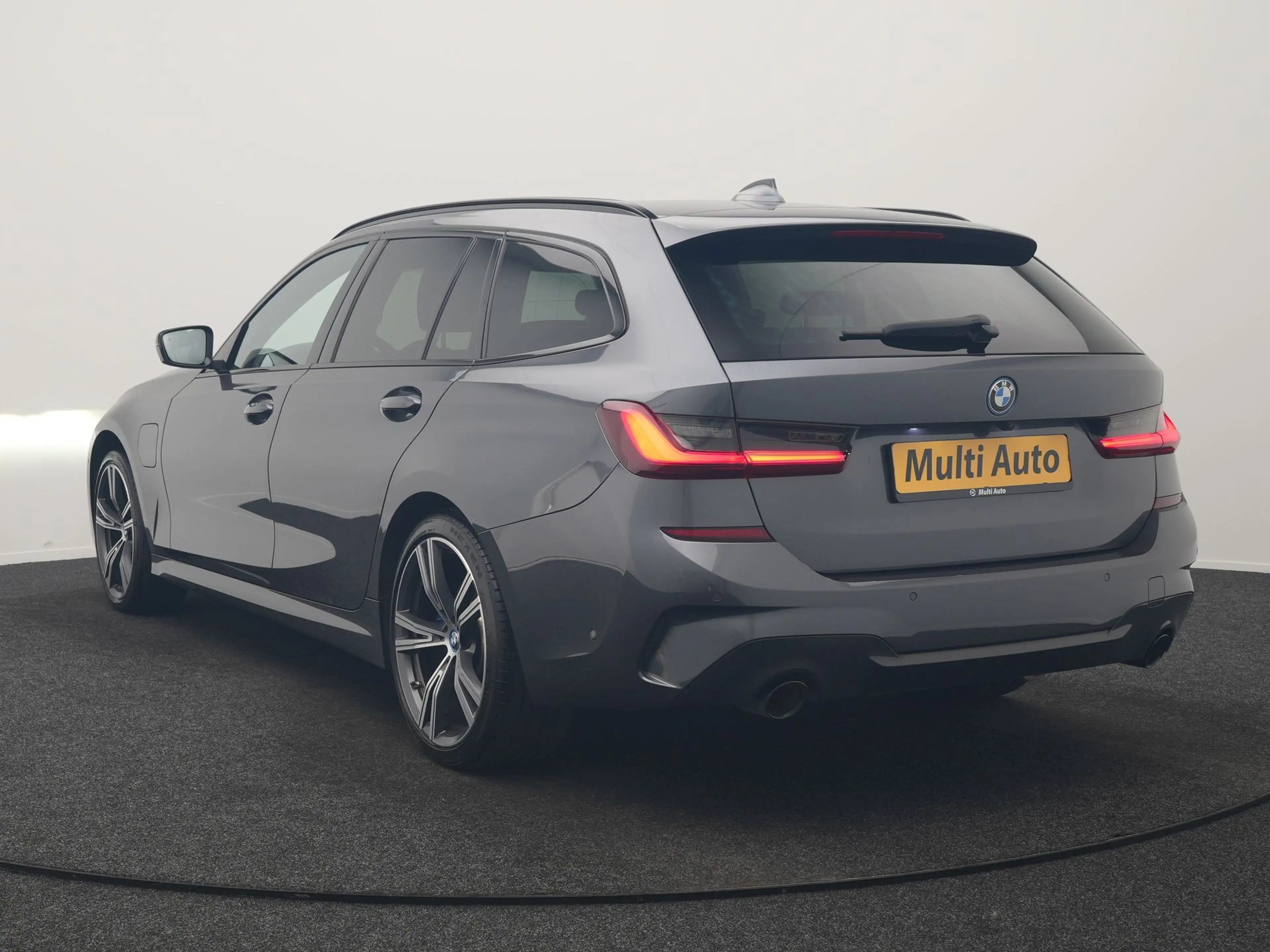 BMW 330 3-serie Touring 330e xDrive M Sport PHEV 293pk Dea — photo 30