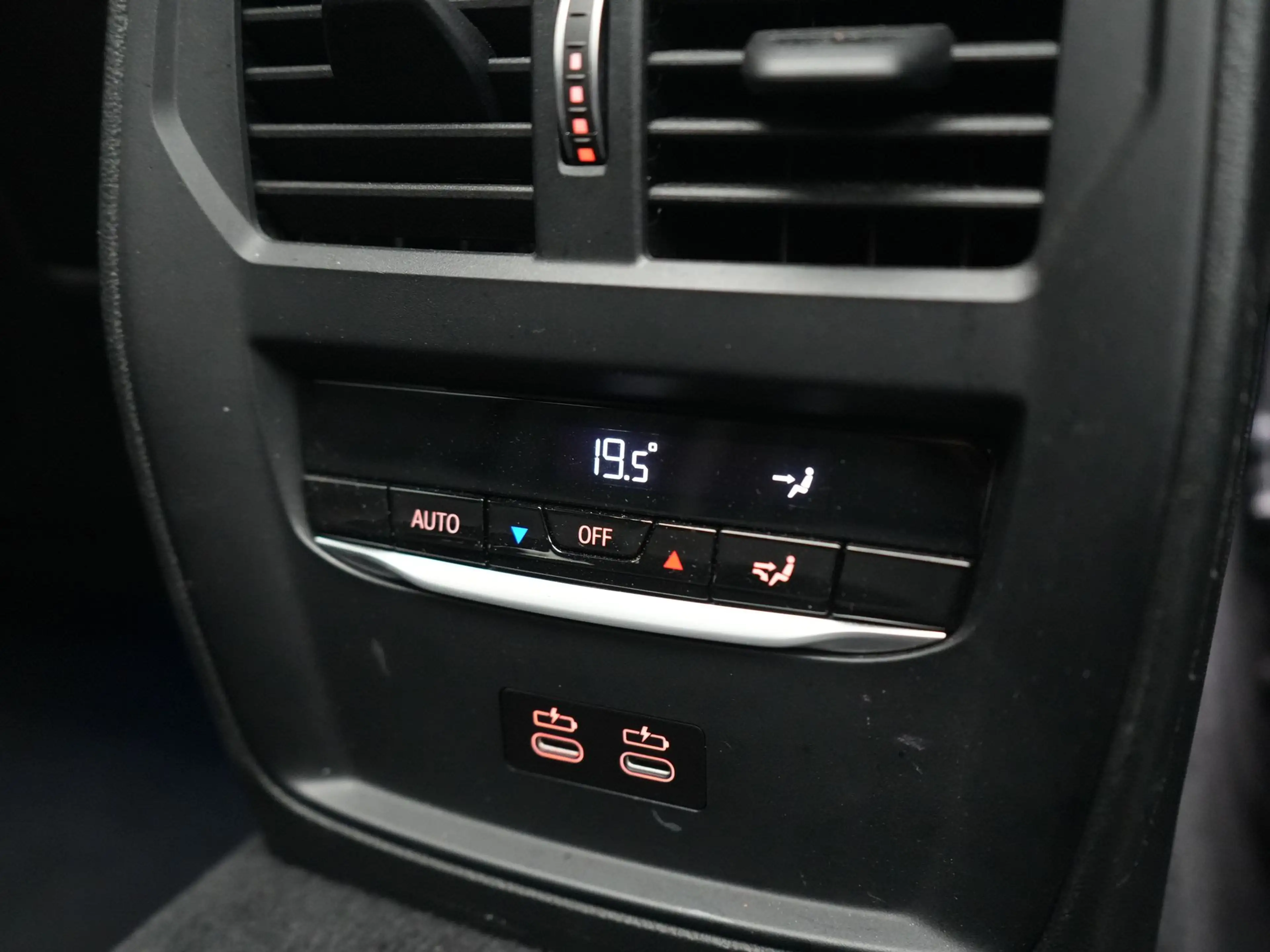 BMW 330 3-serie Touring 330e xDrive M Sport PHEV 293pk Dea — photo 34
