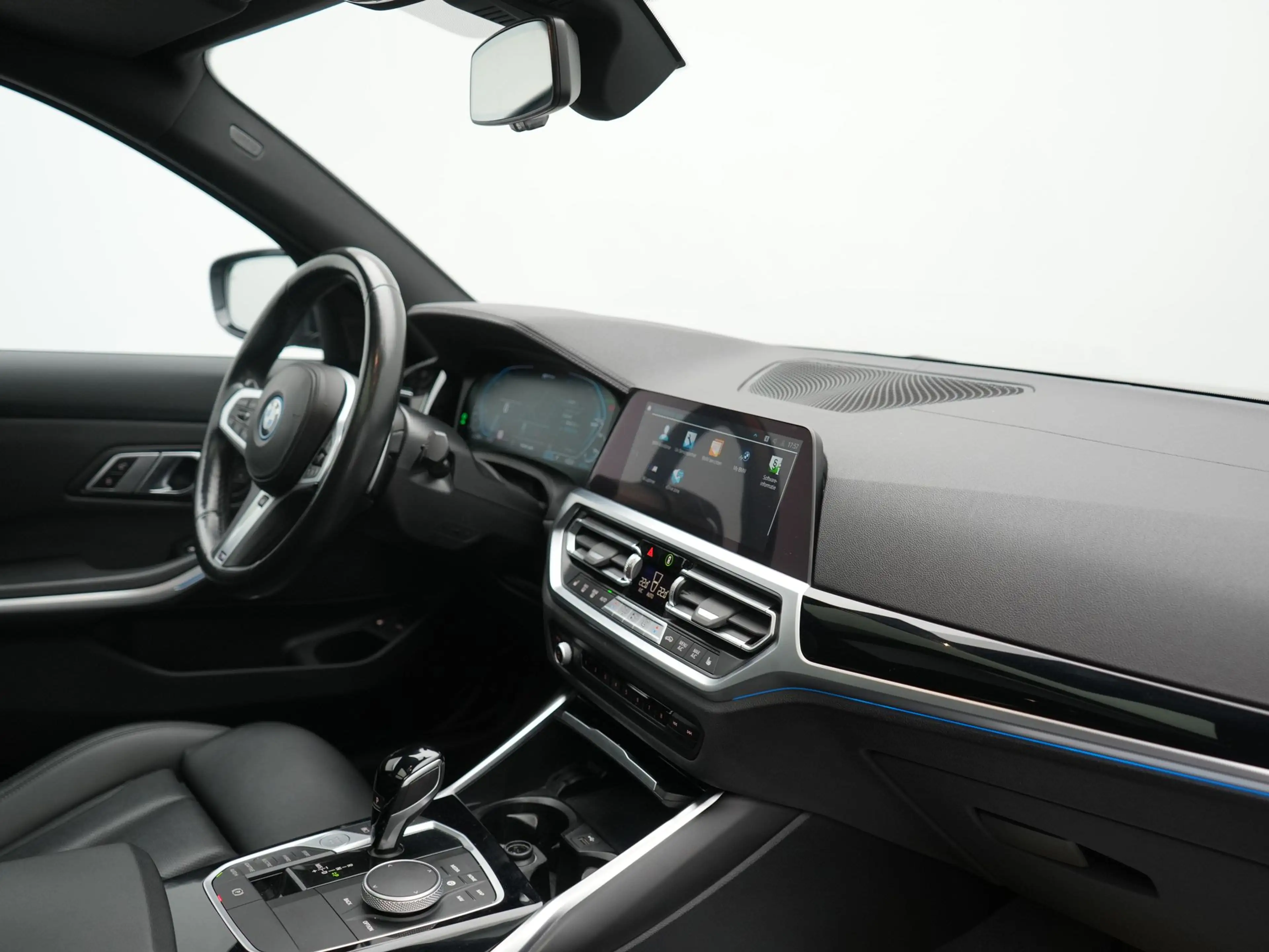 BMW 330 3-serie Touring 330e xDrive M Sport PHEV 293pk Dea — photo 10