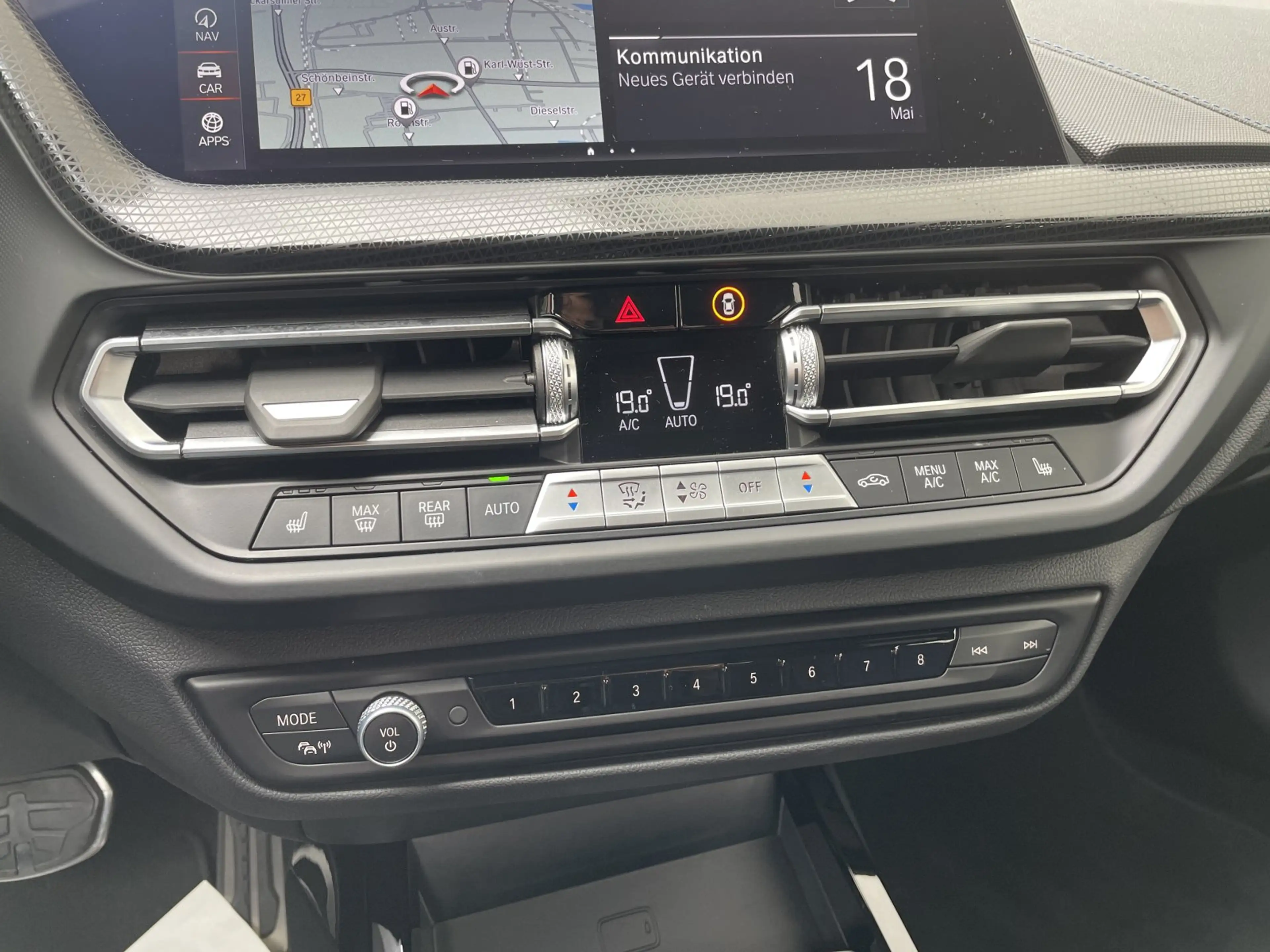 BMW M1 35 i xDrive  HeadUp Pano HarKar RKam ACC TotwAss — photo 13