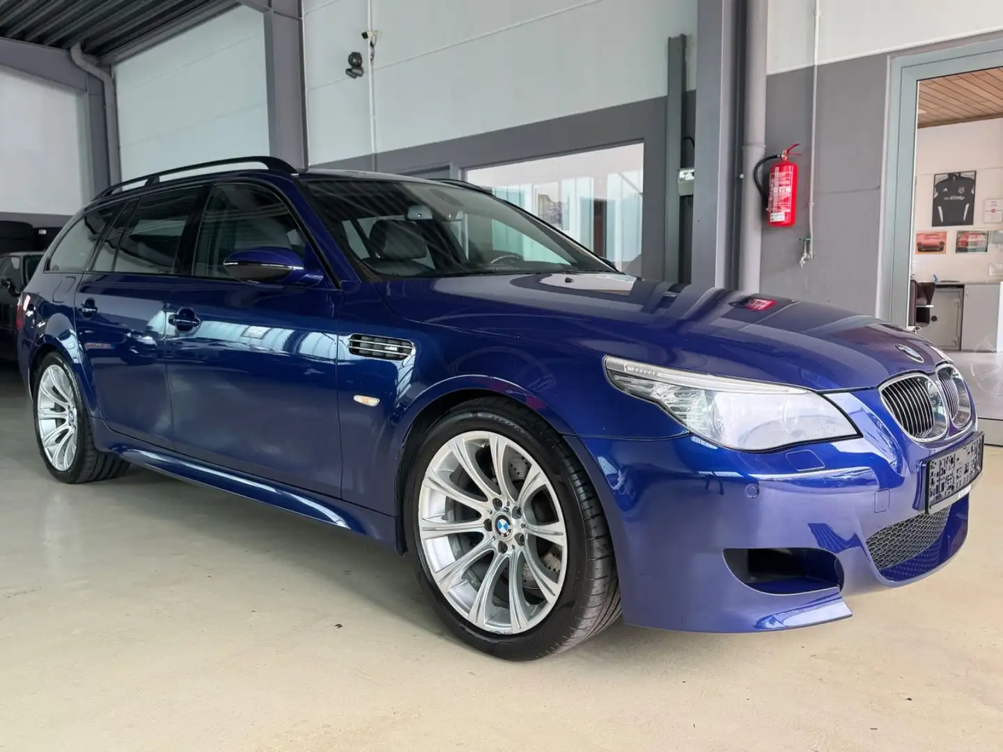 BMW M5 Touring 1.Hand+Dt.Fahrzeug+BMW-Scheckheft Azul - 2