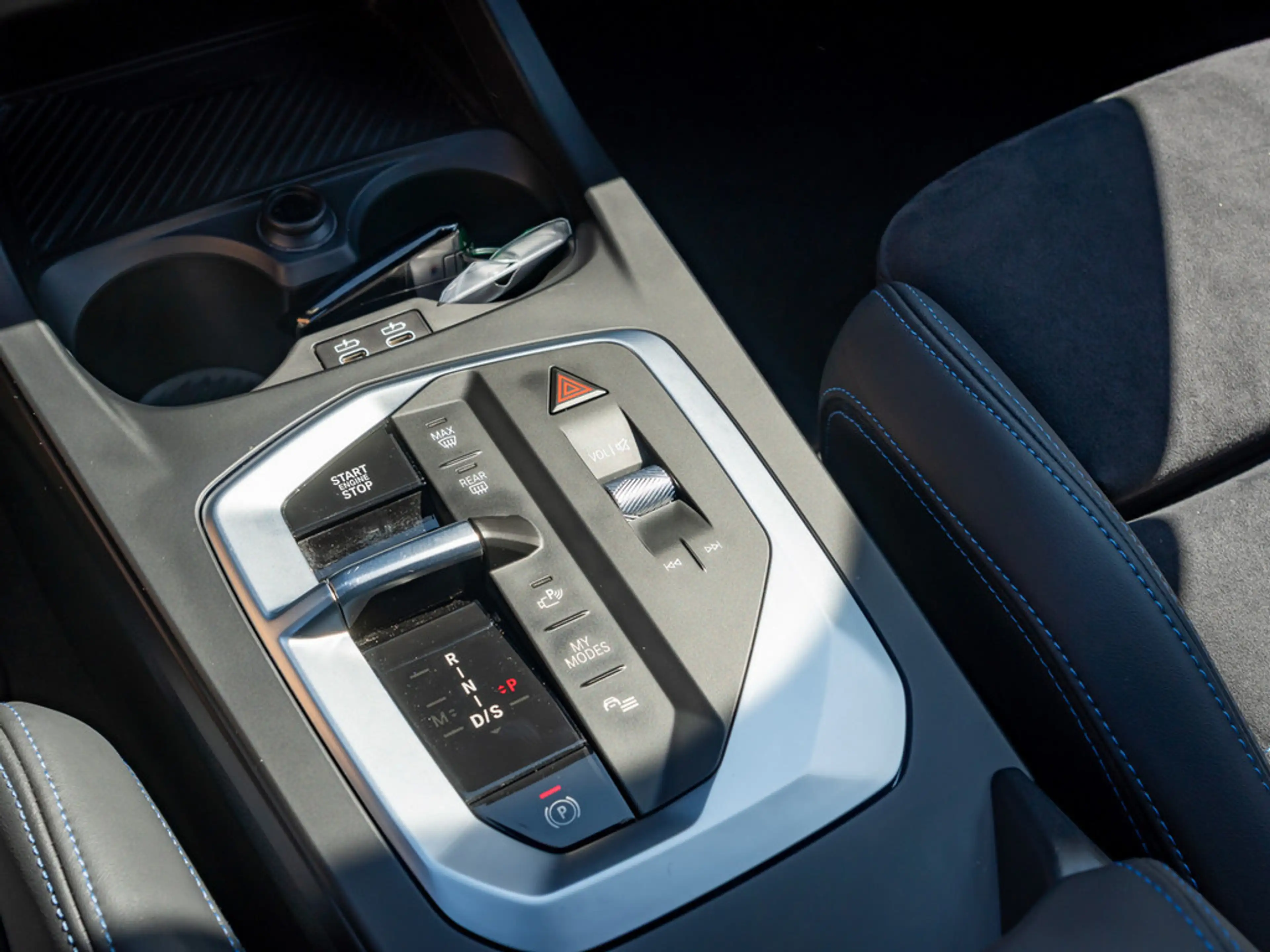 BMW 135 xDrive M Technik Paket II LED NAVI H/K SHZ — photo 14