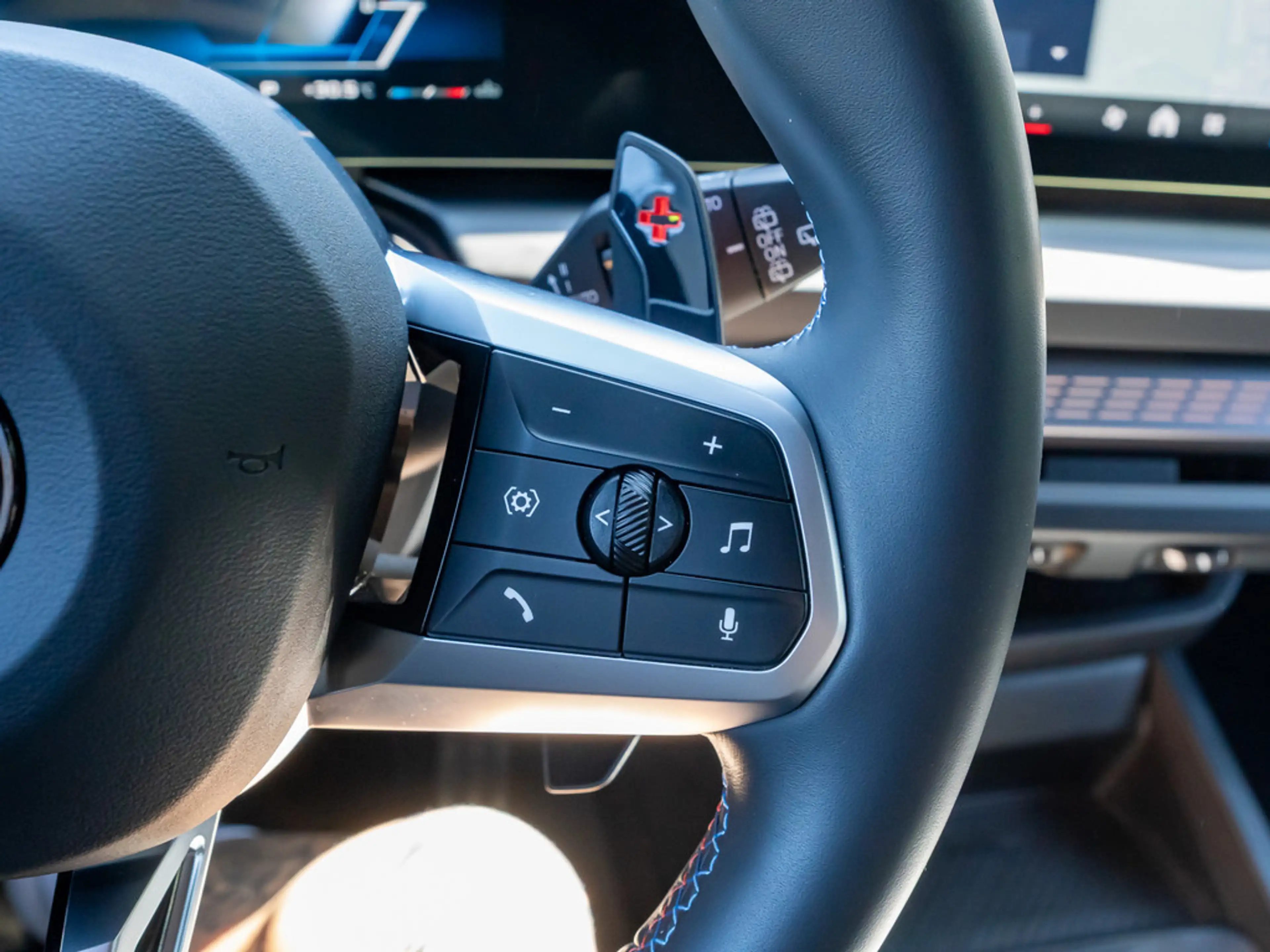 BMW 135 xDrive M Technik Paket II LED NAVI H/K SHZ — photo 15