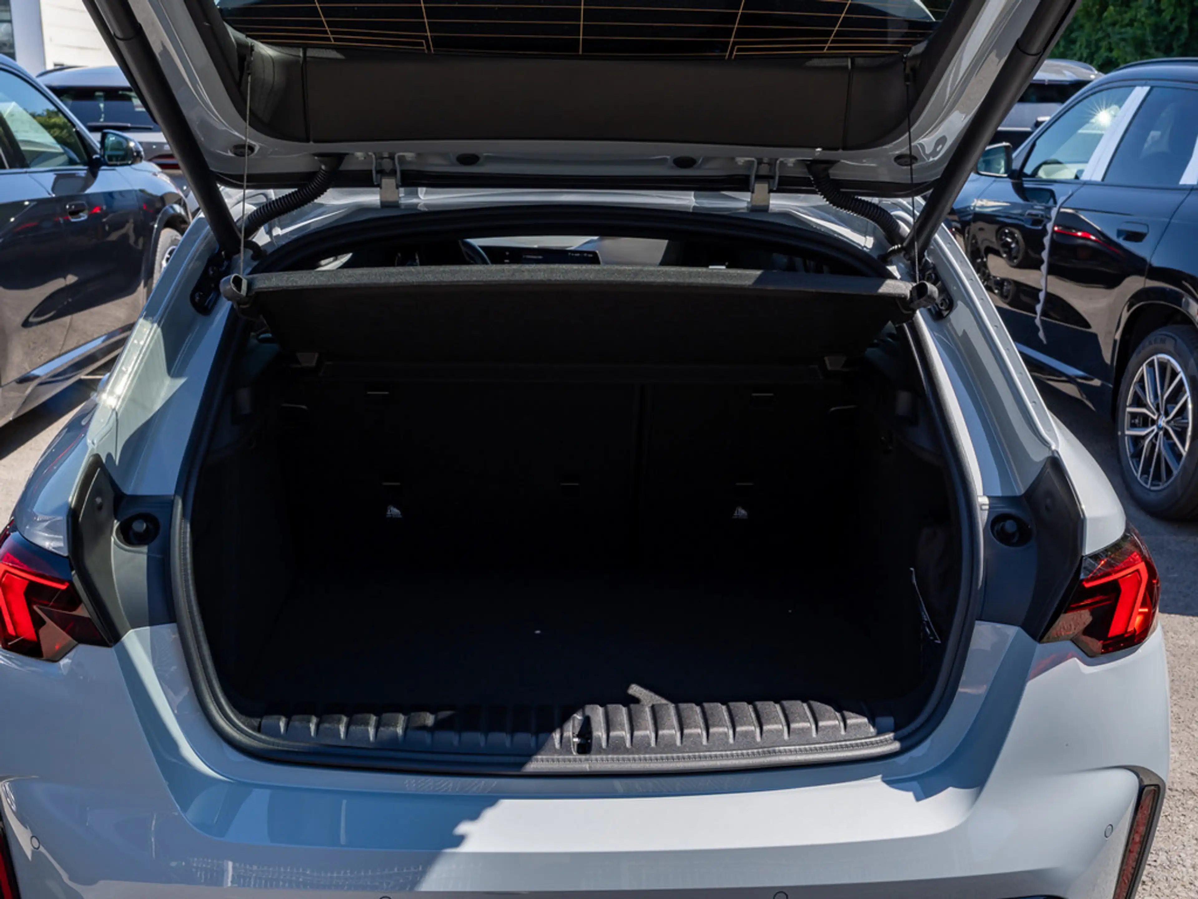 BMW 135 xDrive M Technik Paket II LED NAVI H/K SHZ — photo 9