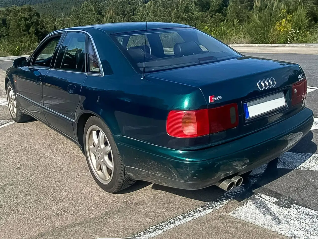 Audi A8 4.2 V8 Quattro, foto 3