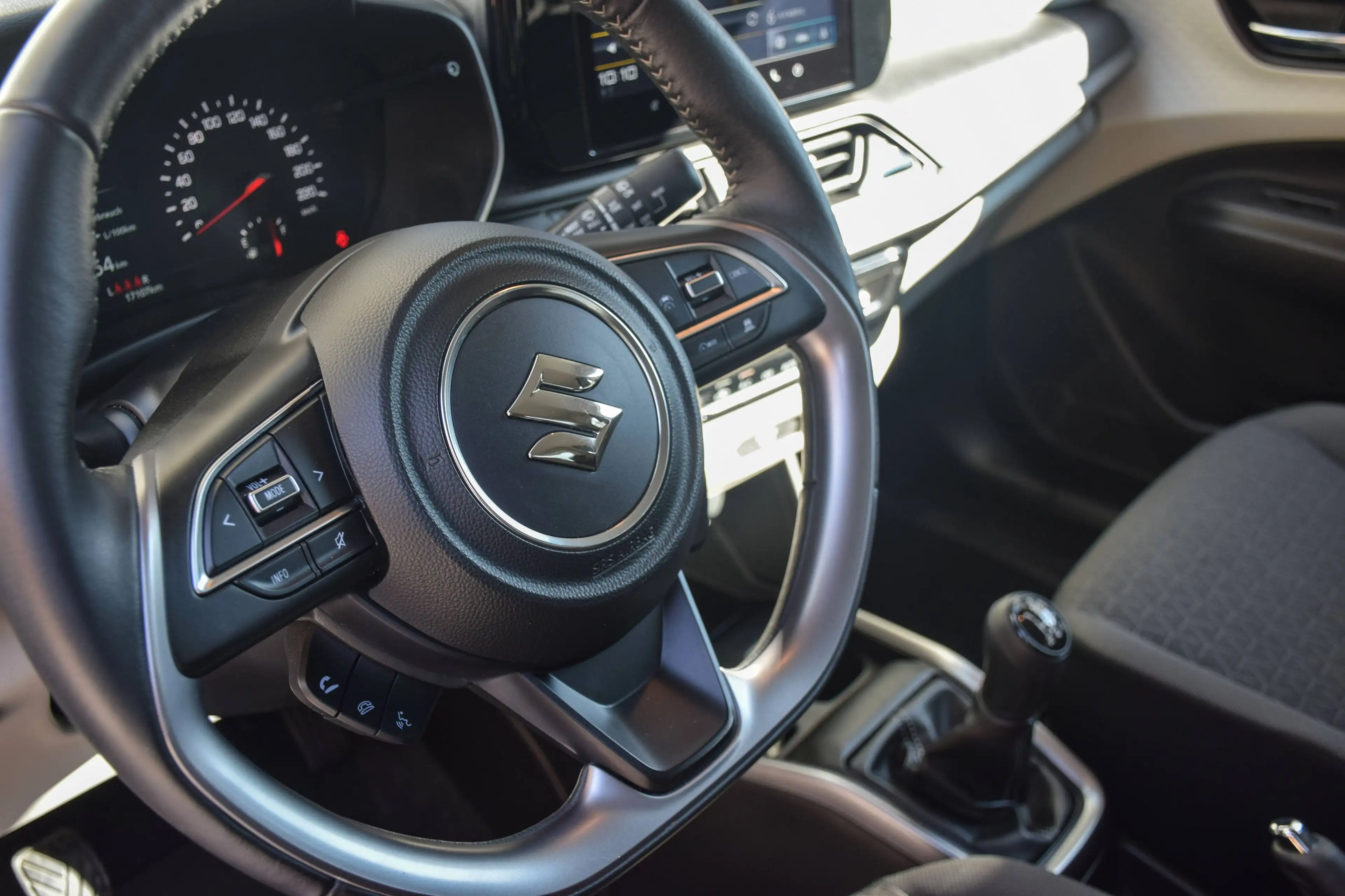 Suzuki Swift Swift 1,2 Hybrid Allgrip Flash — photo 14
