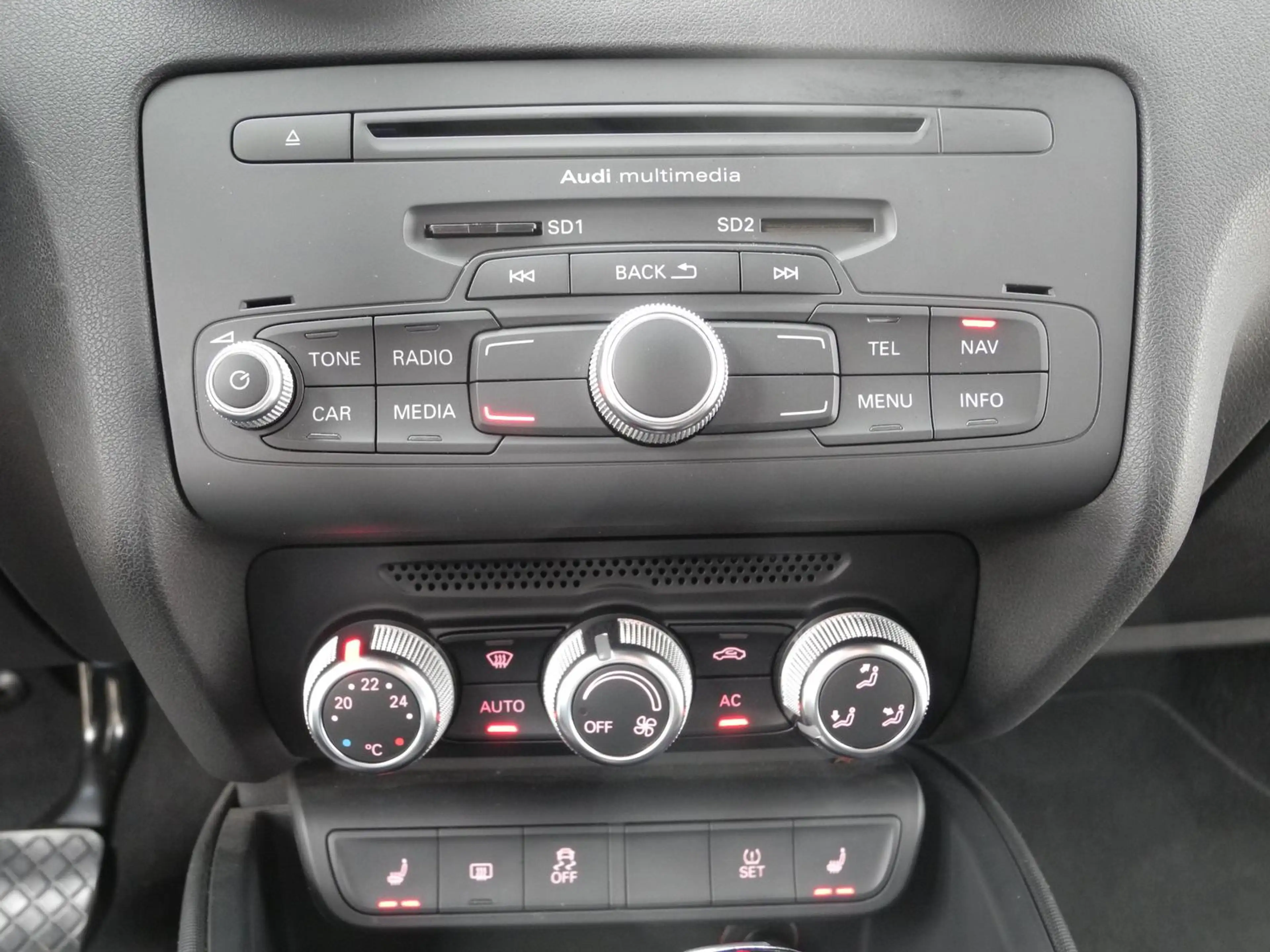 Audi A1 1.4 TFSI S line Sportpaket+Exterieur *Xenon* — photo 12