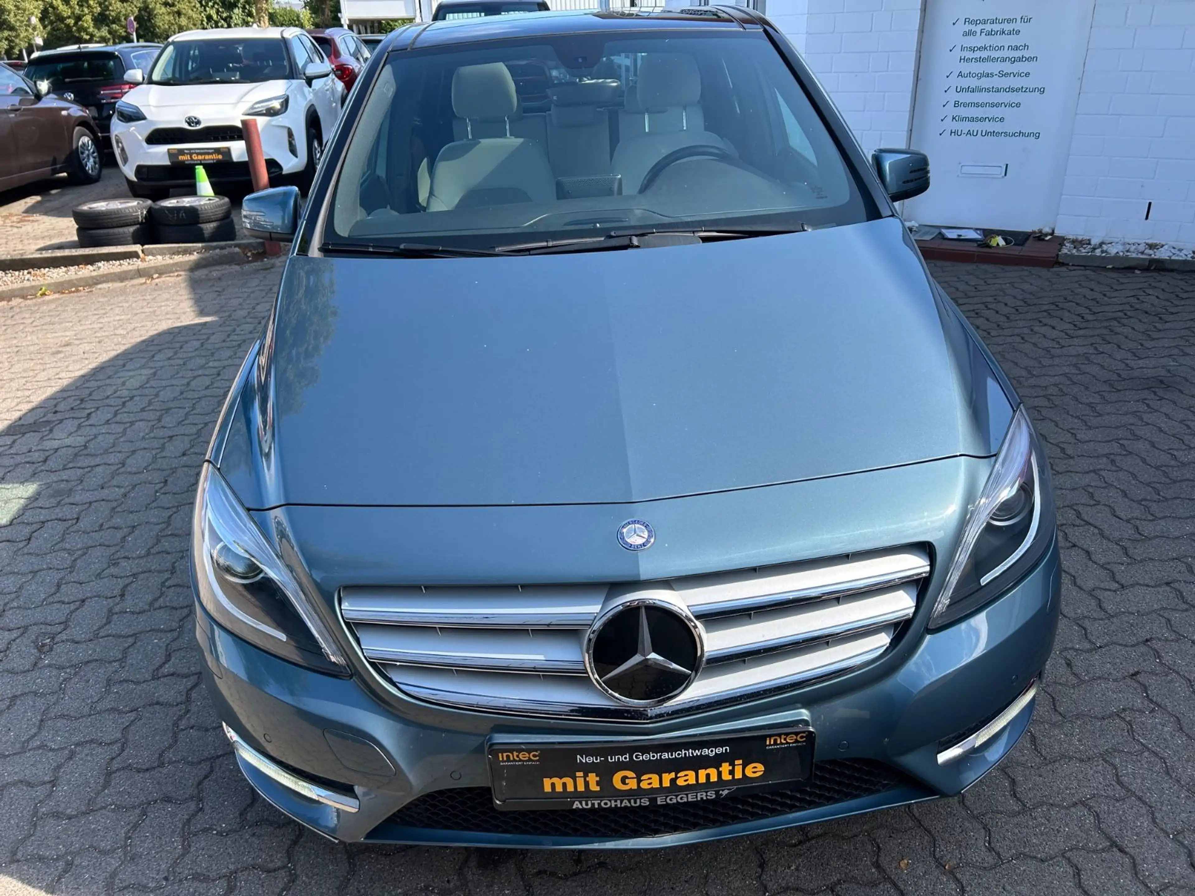 Mercedes-Benz B 250 /PANO/NAVI/SHZ/TEMP/LMF/PDC/TÜV NEU — photo 2