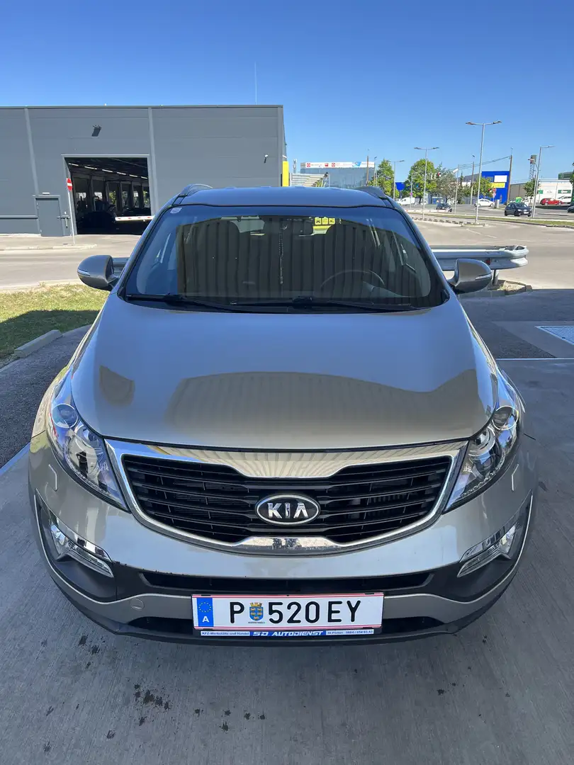 Kia Sportage 1.7 CRDi 2WD ISG Attract - 2