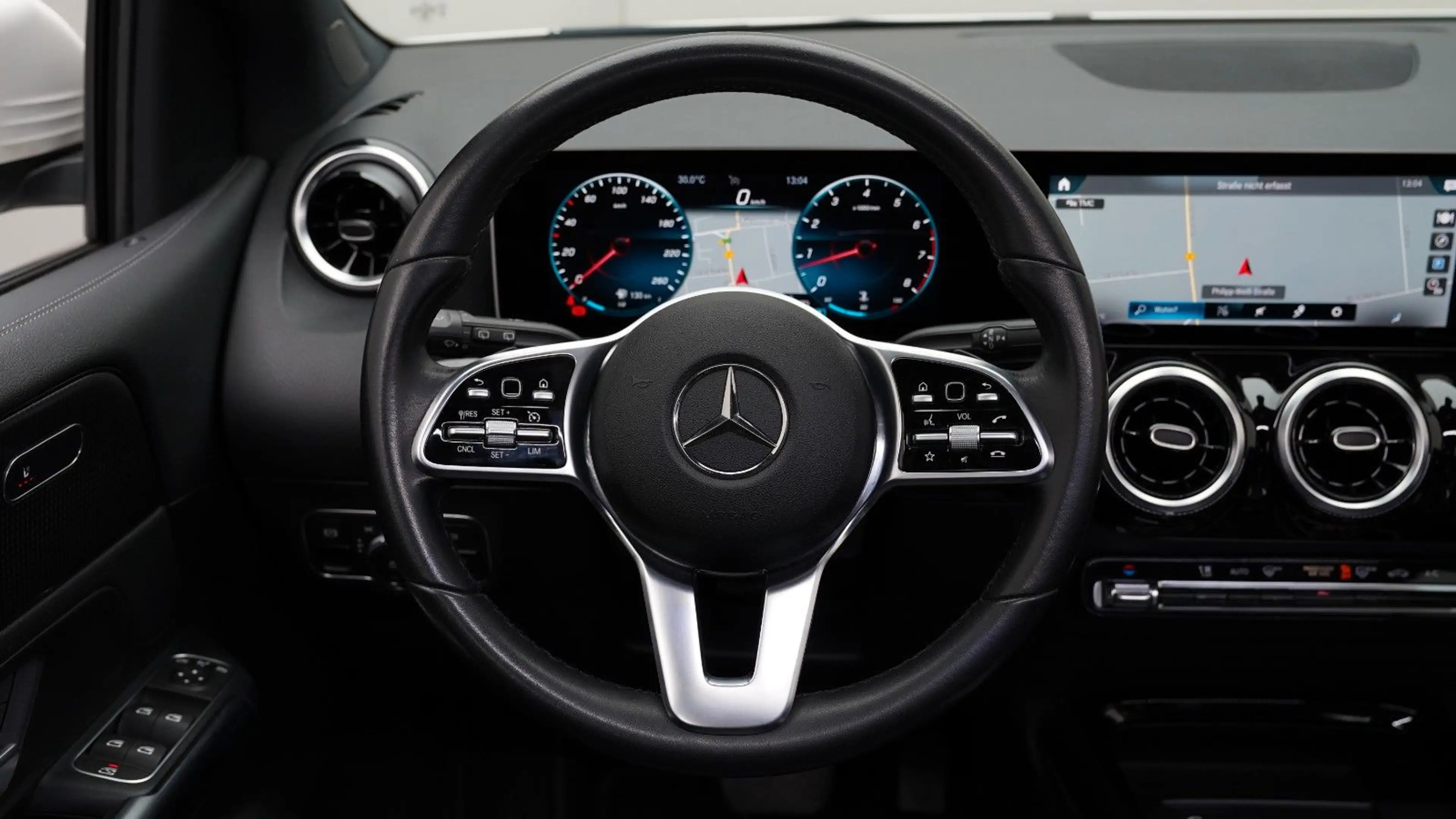 Mercedes-Benz B 220 4Matic *BUSINESS*KAMERA*AHK*LED*KLIMA* — photo 11
