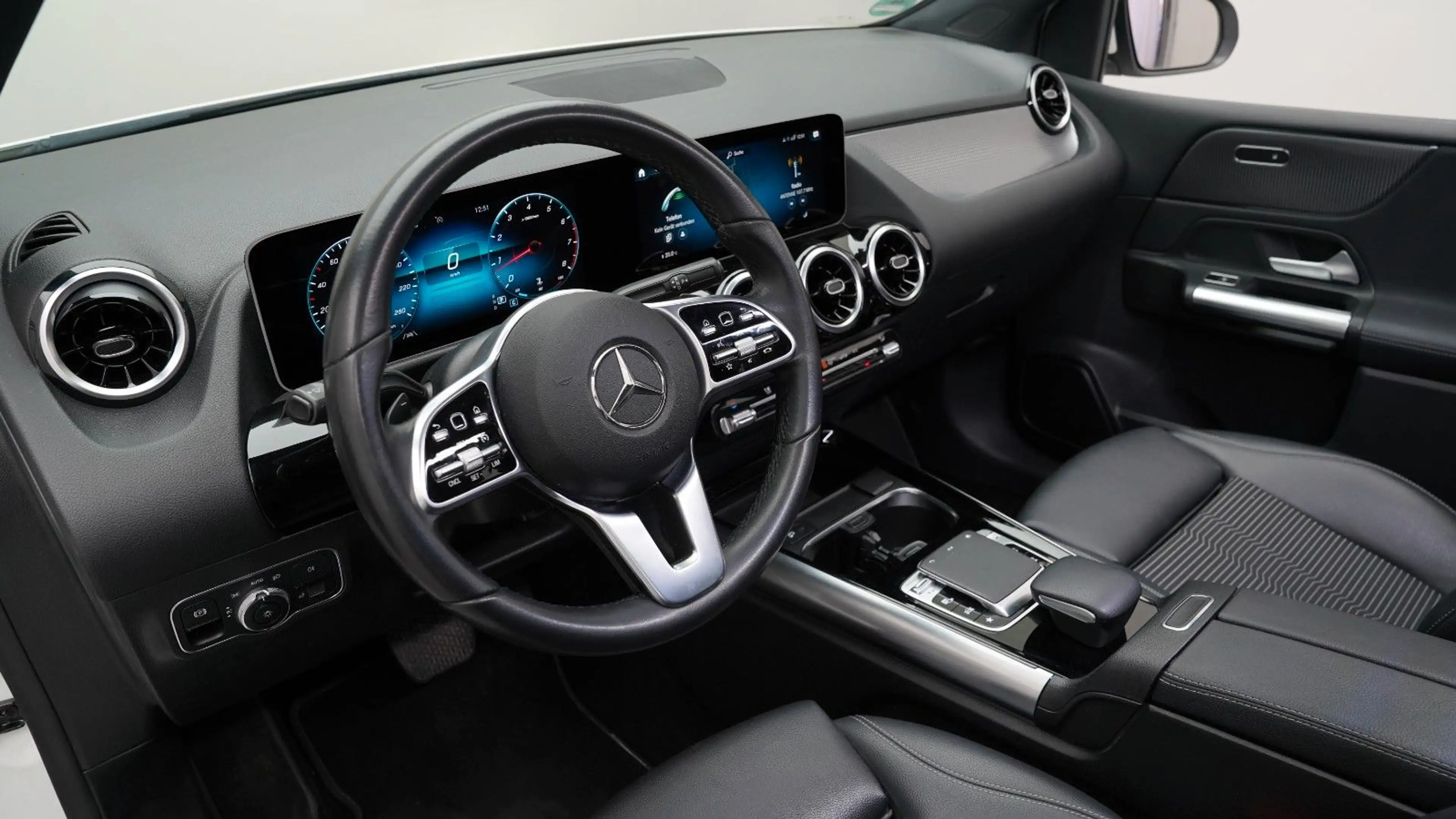 Mercedes-Benz B 220 4Matic *BUSINESS*KAMERA*AHK*LED*KLIMA* — photo 8