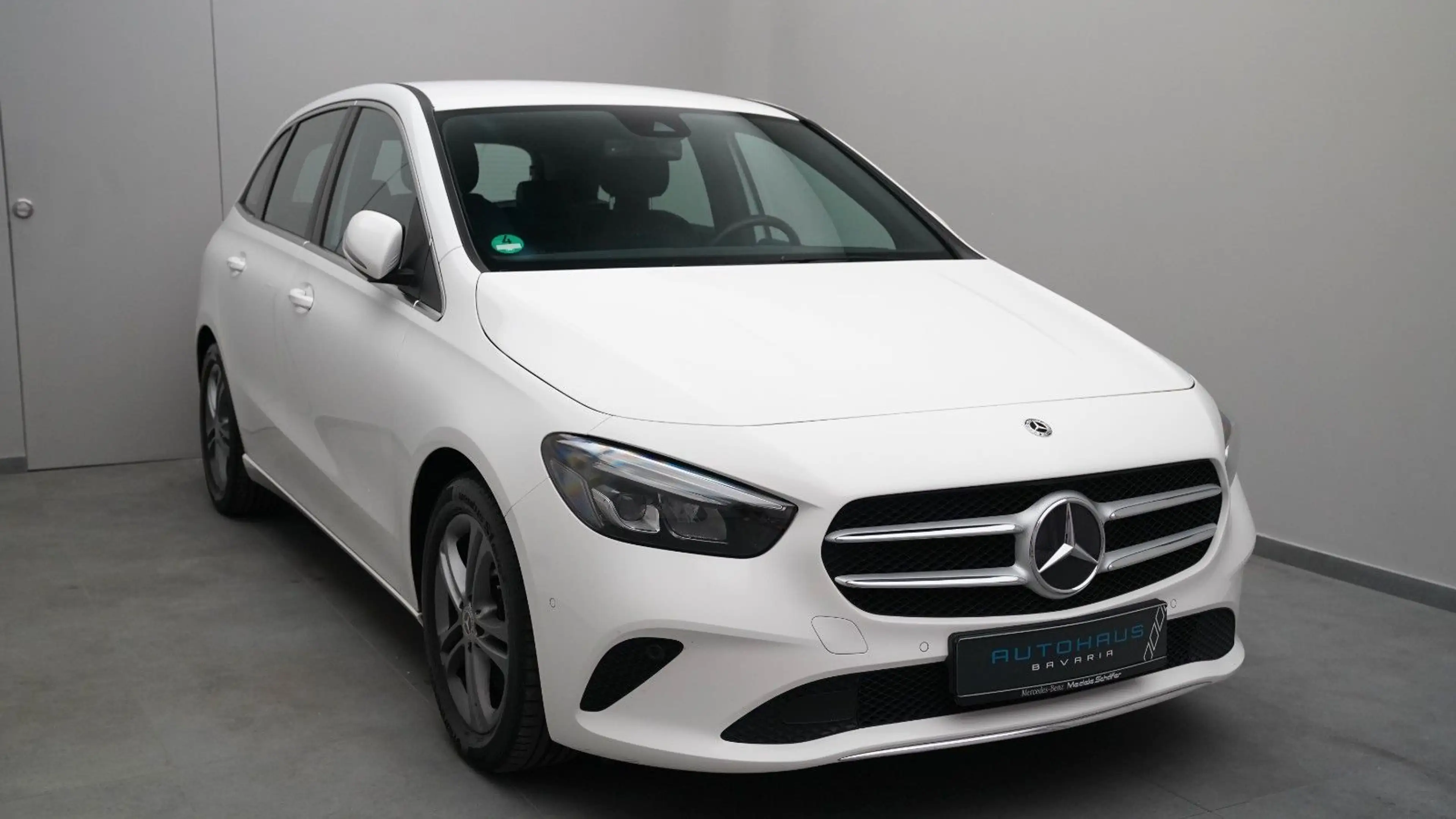 Mercedes-Benz B 220 4Matic *BUSINESS*KAMERA*AHK*LED*KLIMA* — photo 4