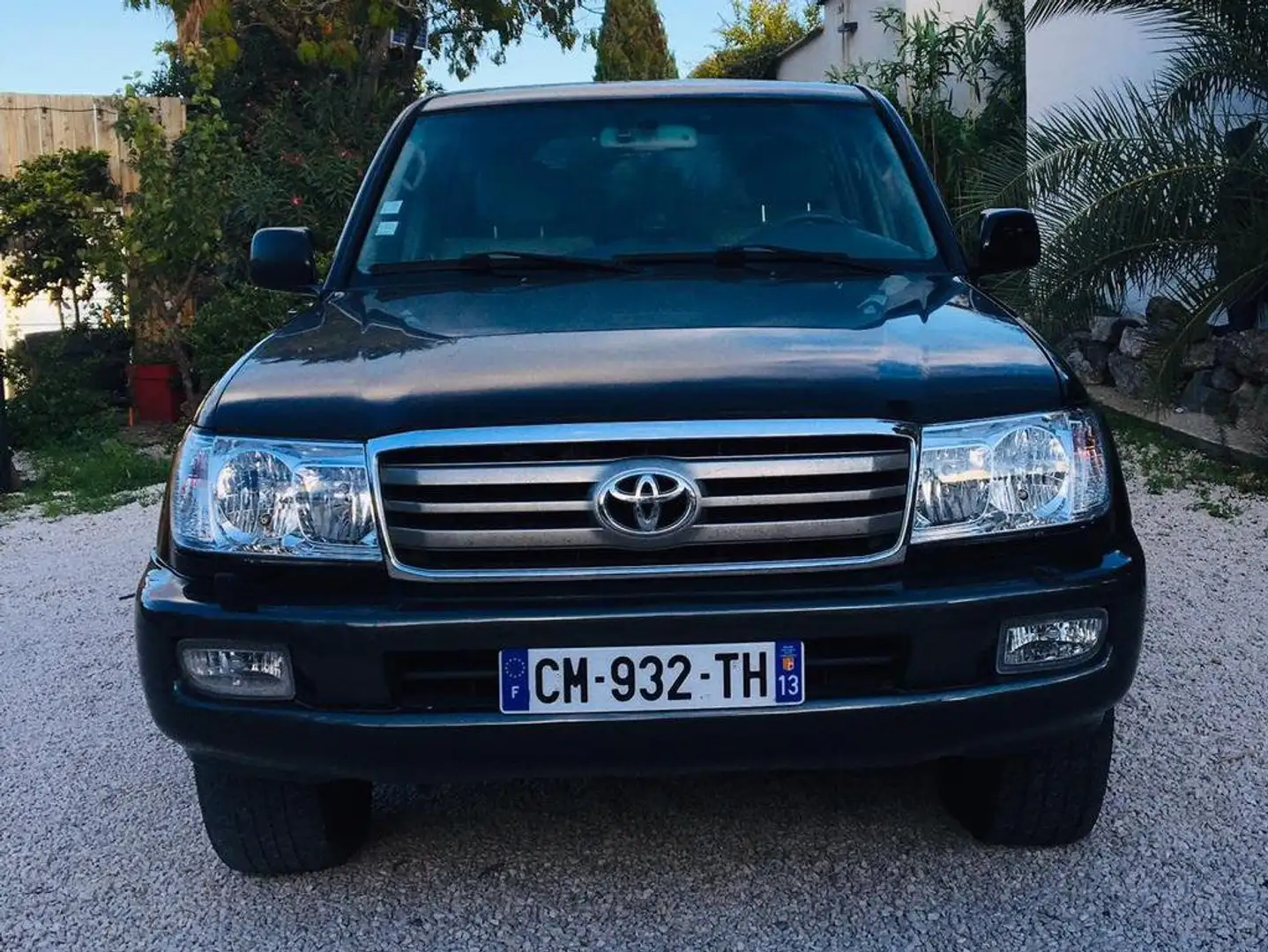 Toyota Land Cruiser Noir - 1